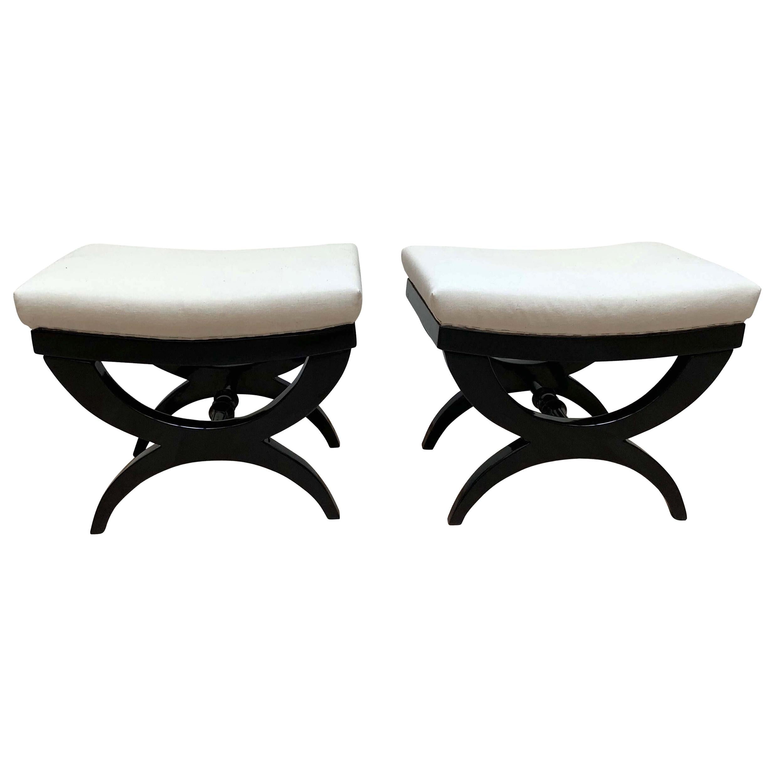Pair of Art Deco Stools / Tabourets, Black Lacquer, France, circa 1940