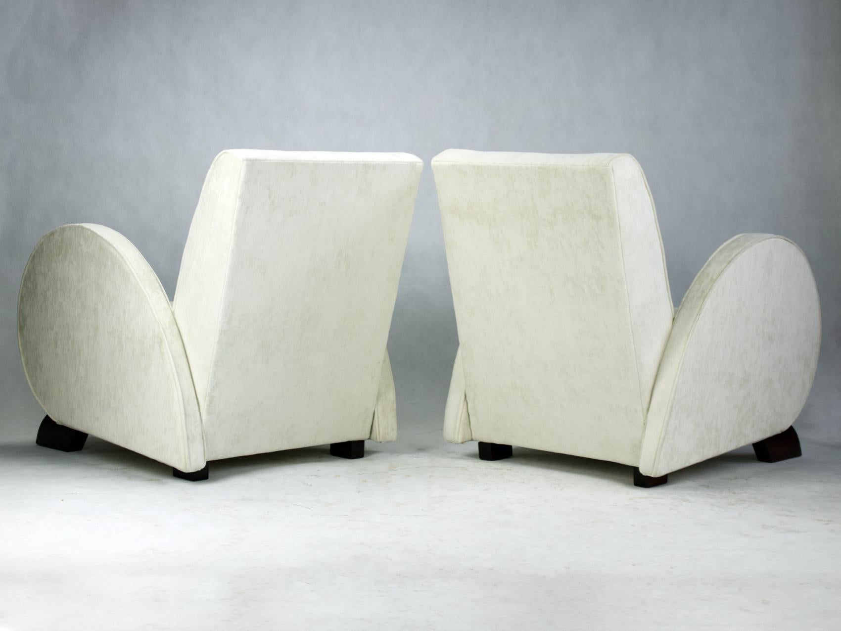 Upholstery Pair of Art Deco Streamline Club / Lounge Chairs, 1930s