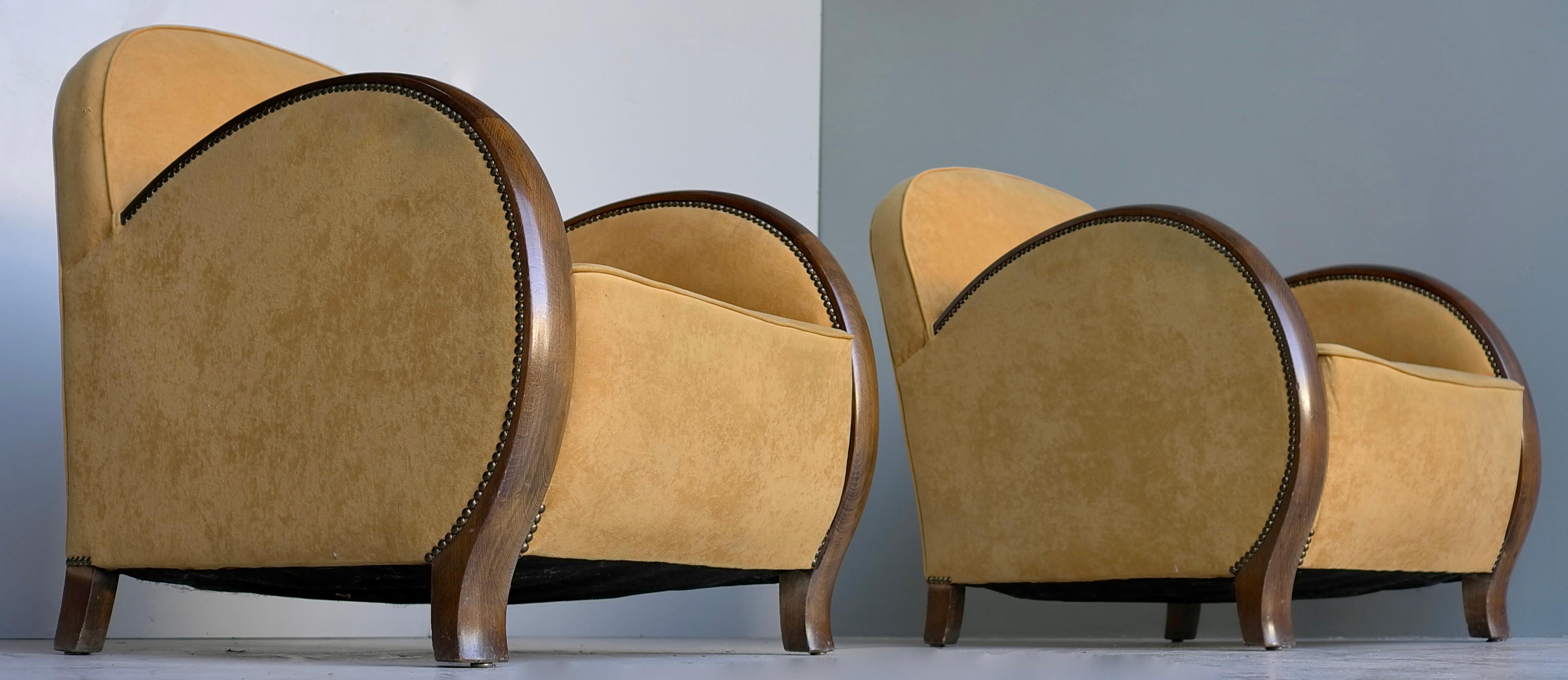 Pair of Art Deco Streamlined Armchairs in yellow Velvet with Wooden arms 1930's For Sale 4