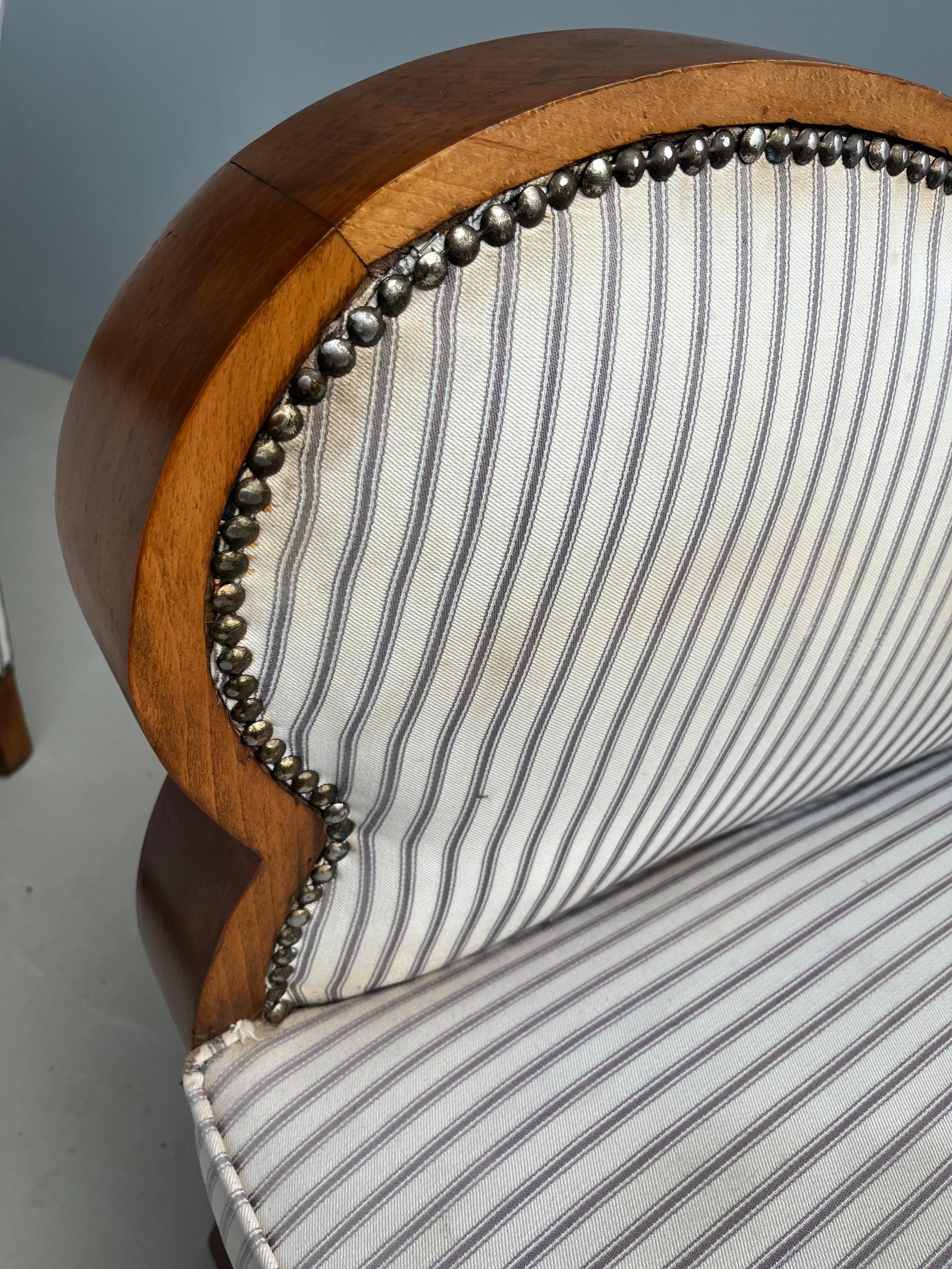 Pair of Art Deco Streamlined Lounge Chairs with Wooden Curved Arms, 1930's For Sale 12