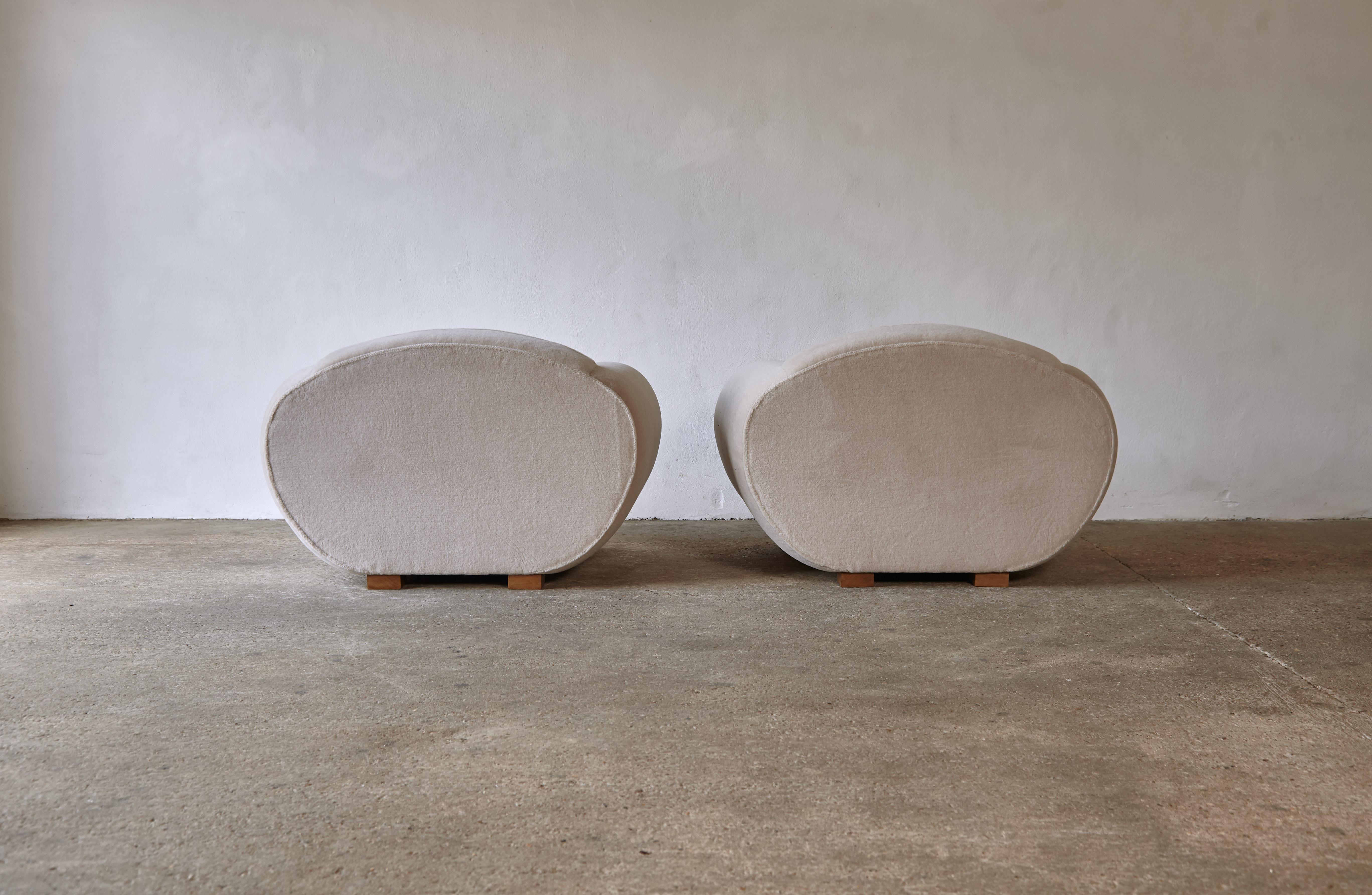 Pair of Art Deco Style Armchairs, Upholstered in Pure Alpaca For Sale 4