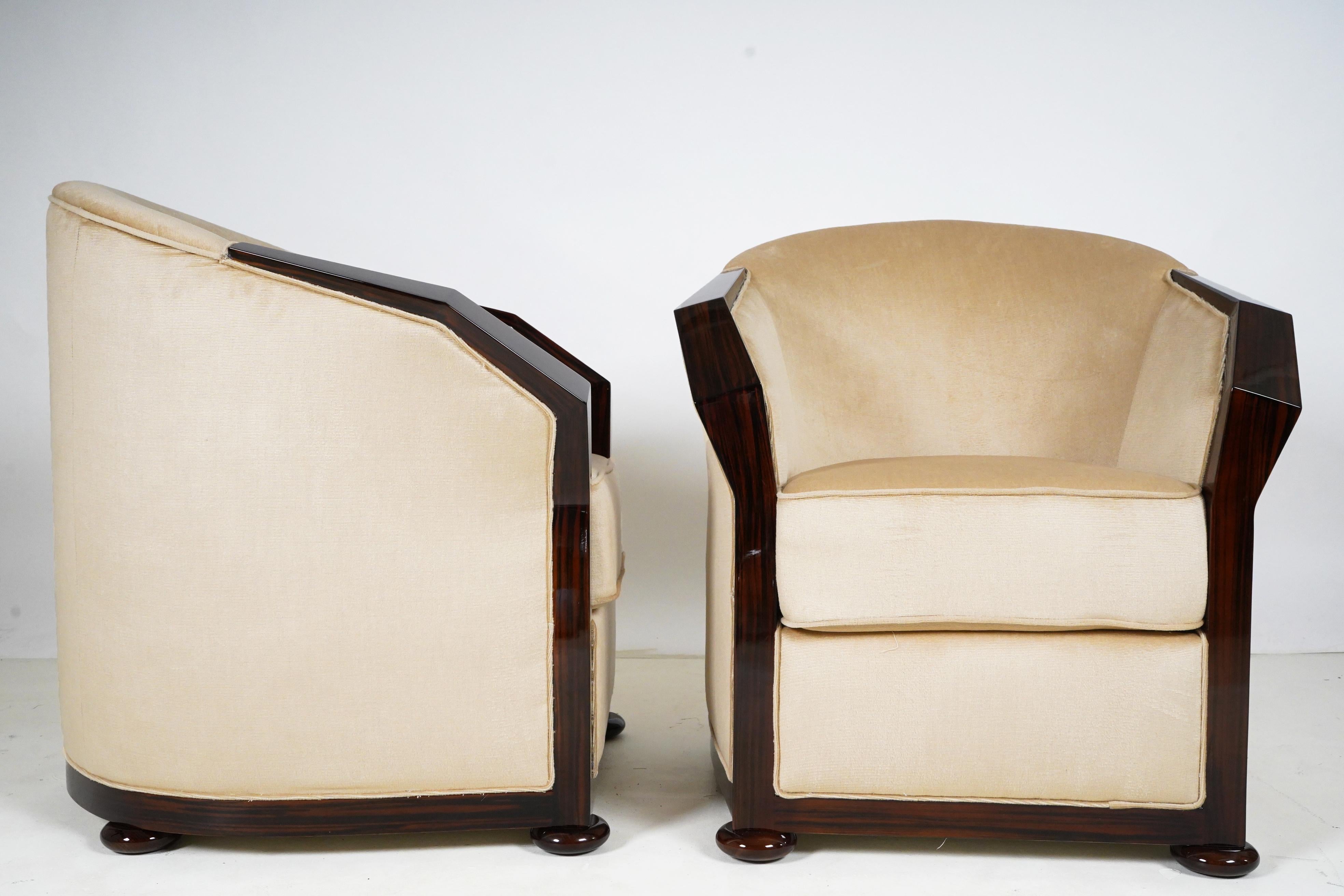 Pair of Art Deco Style Armchairs with Walnut Veneers In Good Condition For Sale In Chicago, IL