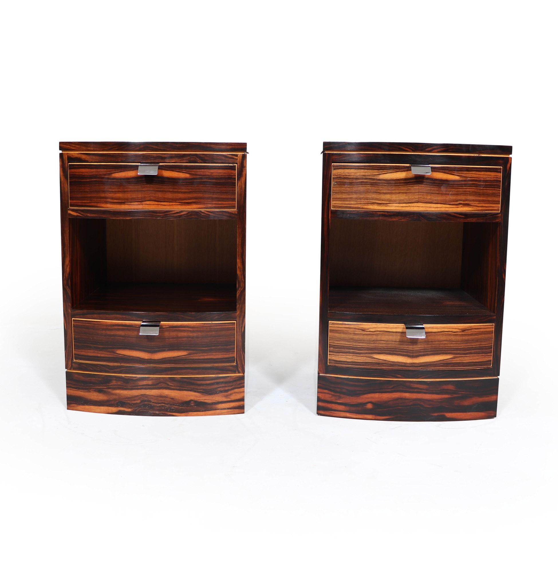 French Pair of Art Deco Style Bedside Chest in Macassar Ebony