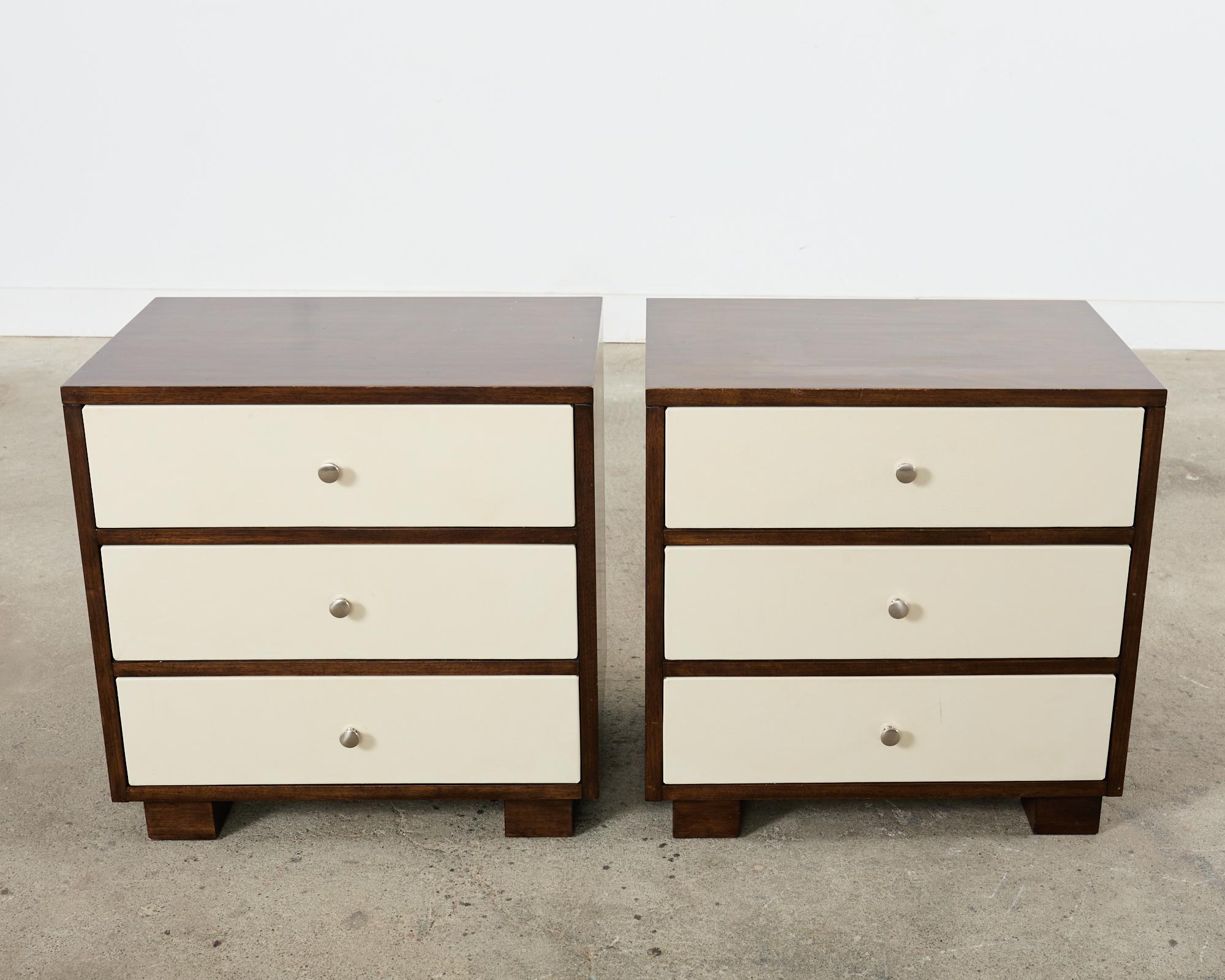 Pair of Art Deco Style Bernhardt Commode Chests or Nightstands In Good Condition For Sale In Rio Vista, CA