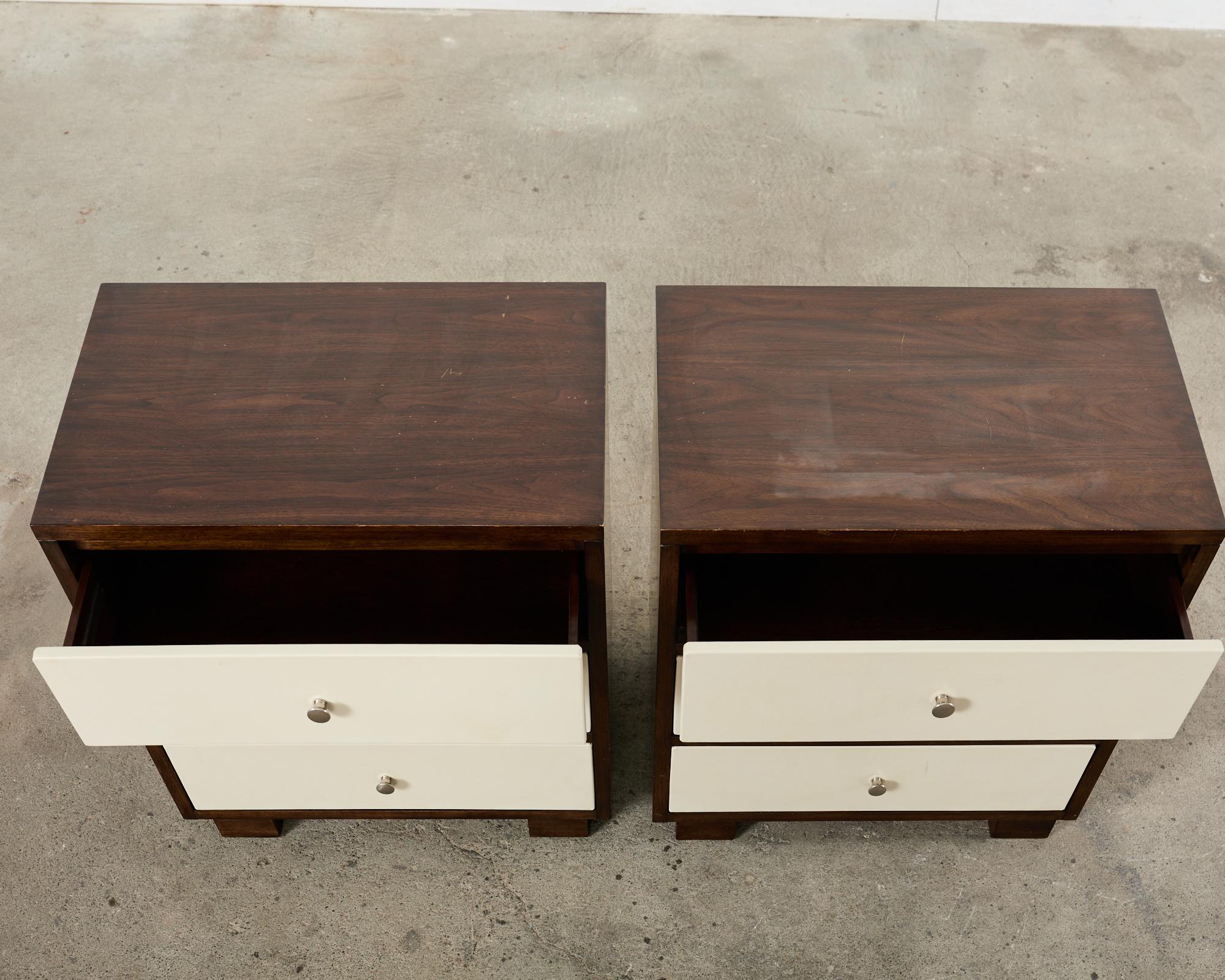 Leather Pair of Art Deco Style Bernhardt Commode Chests or Nightstands For Sale