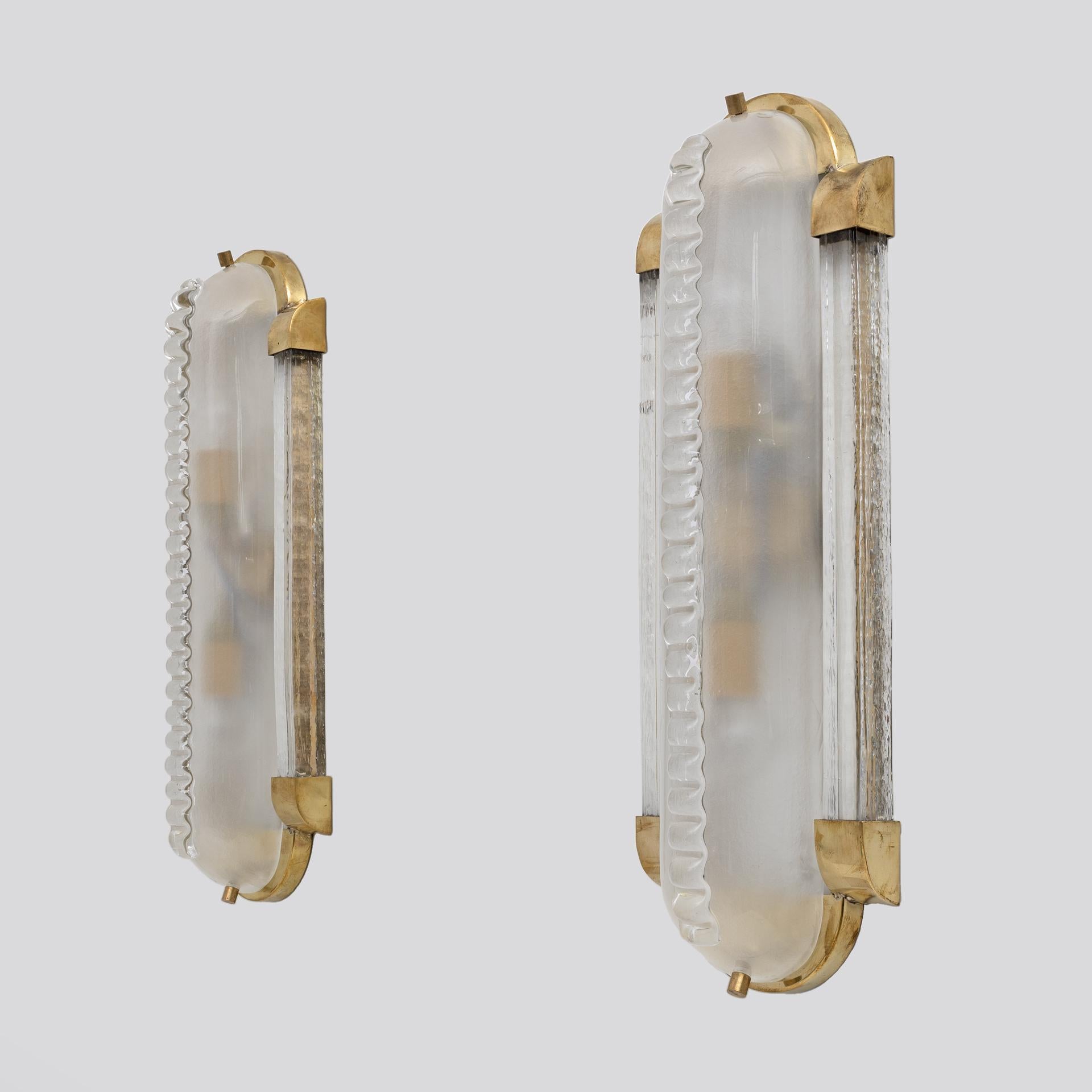 Italian Pair of Art Dèco Style Brass and Frosted Murano Glass Sconces For Sale