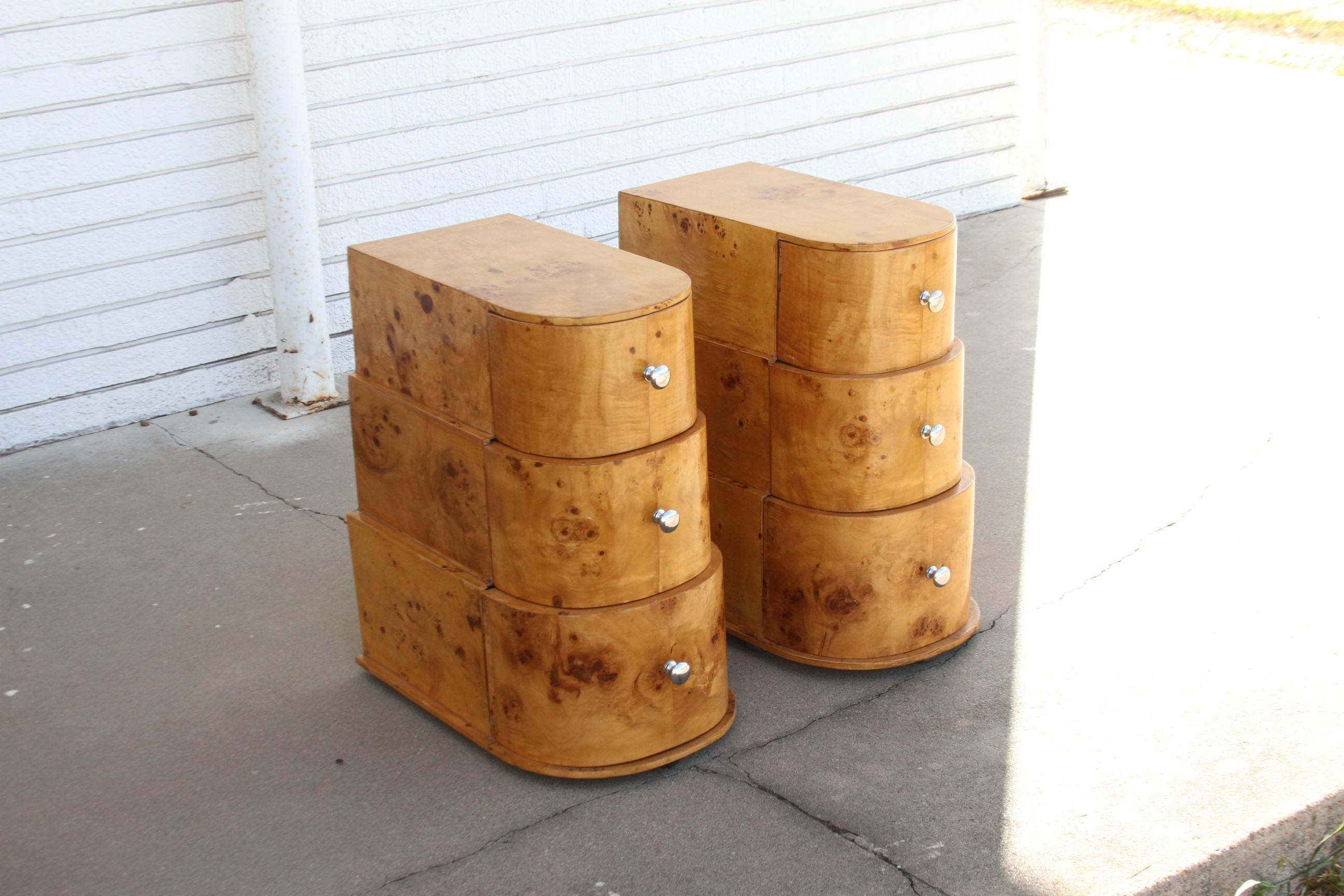 Pair of Art Deco Style Burl 3 Drawer Chest In Good Condition In Pasadena, TX