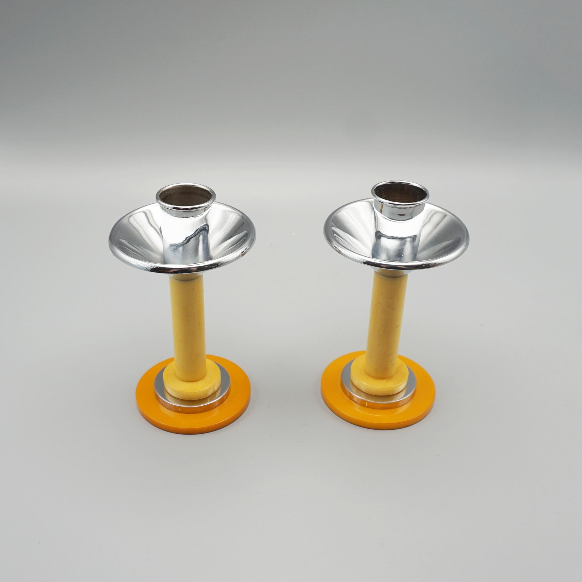 Pair of Art Deco Style Candlesticks Chromed Metal and Bakelite Inglés en venta