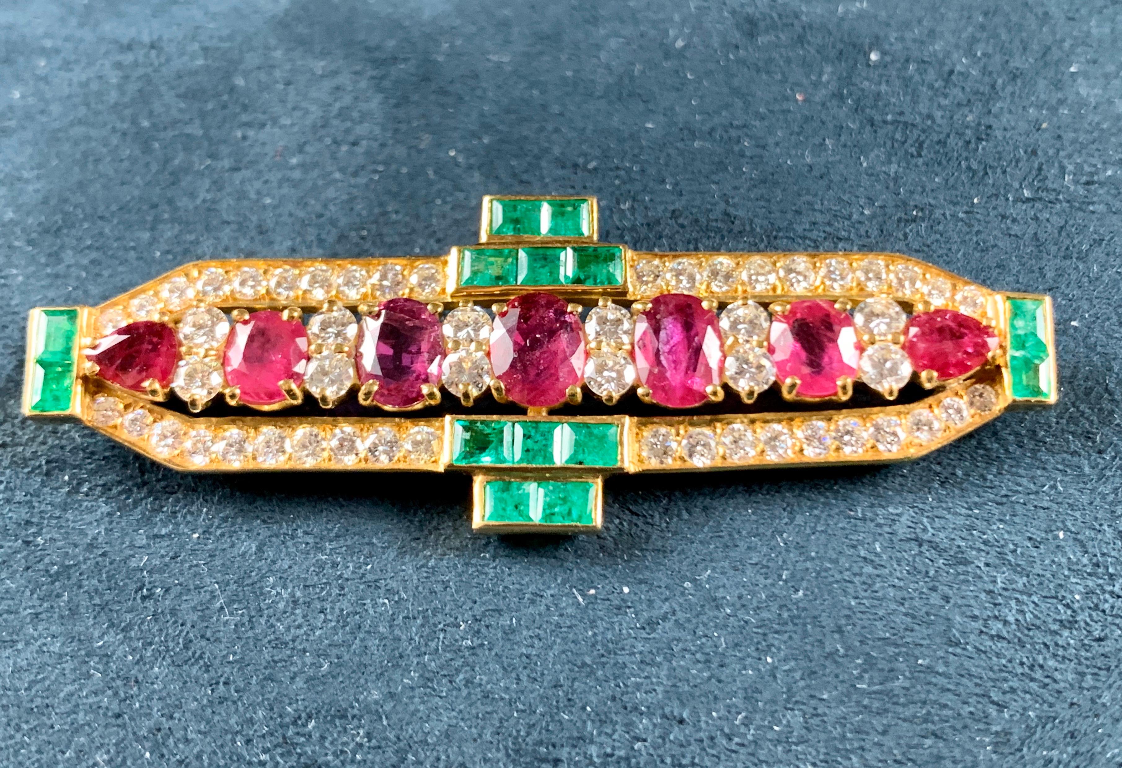 Pair of Art Deco Style Emerald, Diamond and Ruby Brooches For Sale 3
