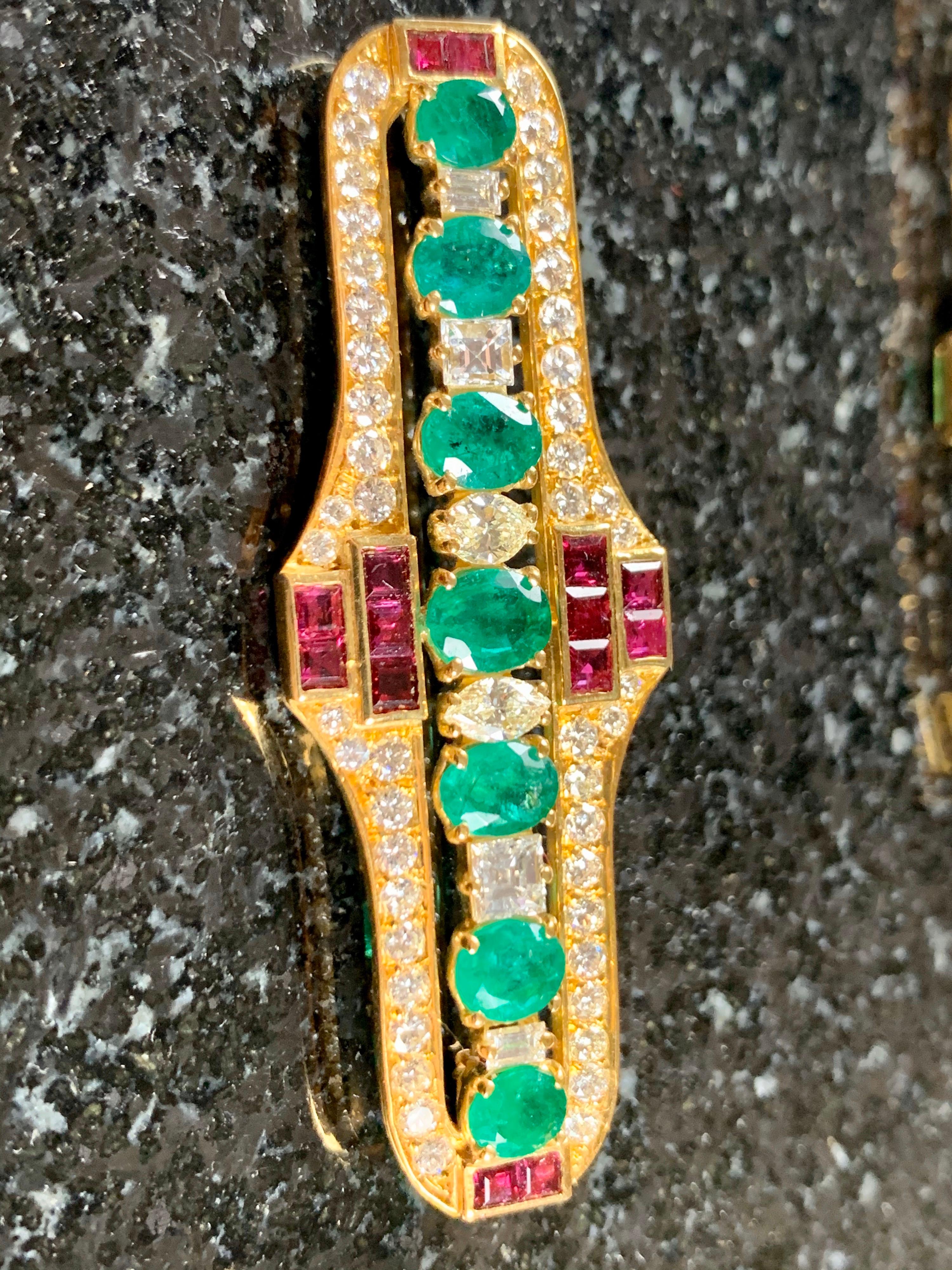 Women's Pair of Art Deco Style Emerald, Diamond and Ruby Brooches For Sale