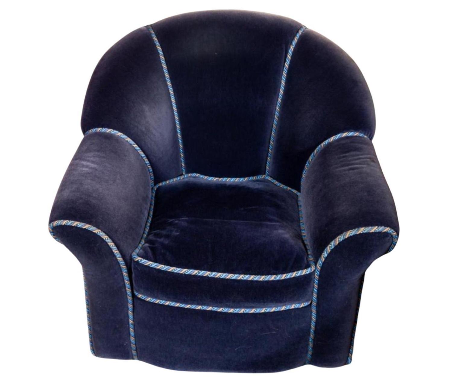 Pair of Art Deco Style Fully Upholstered Sapphire Blue Velvet Club Chairs In Good Condition For Sale In LOS ANGELES, CA