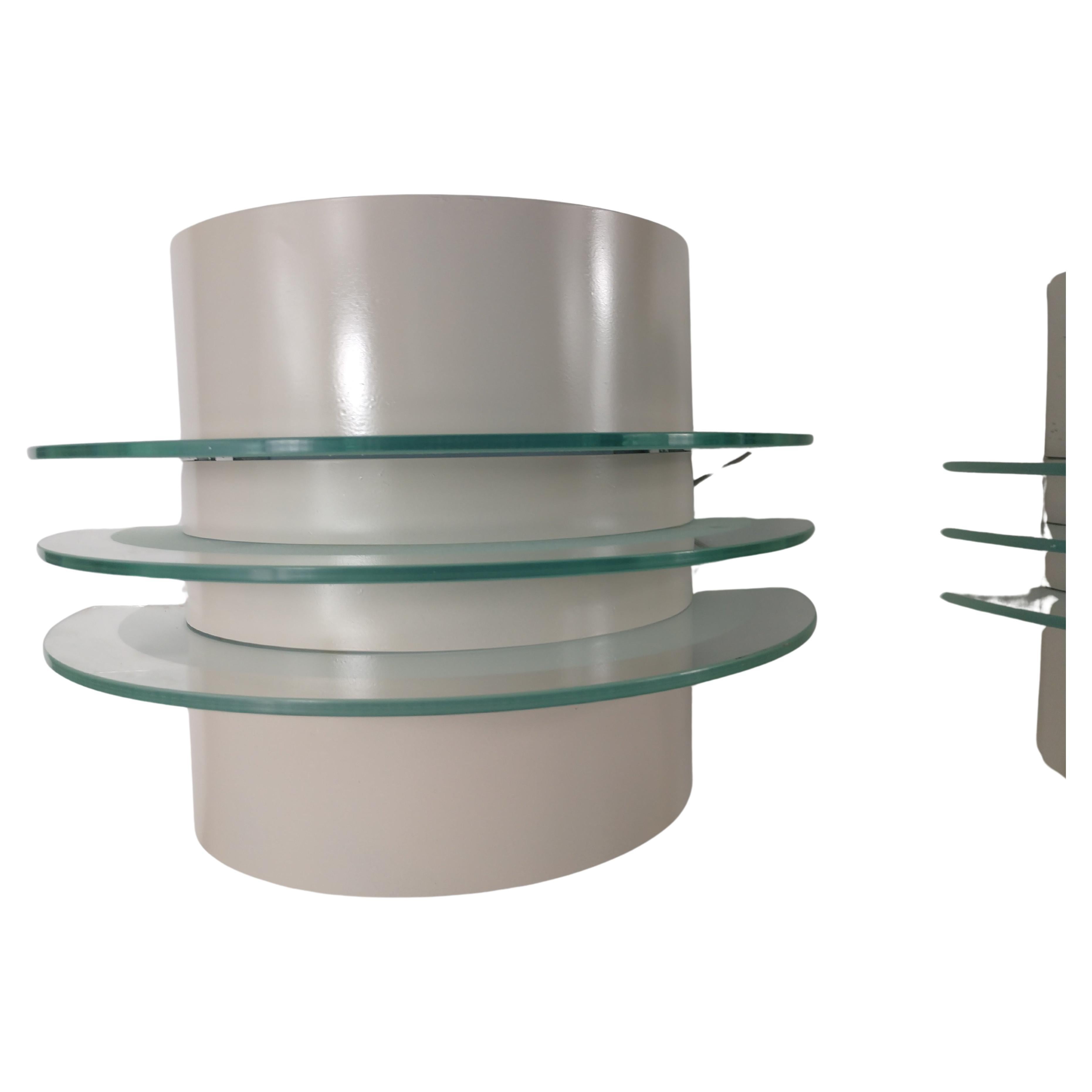 Americano Coppia di lampade da parete a gradini in vetro in stile Art Déco, 1970 ca. in vendita