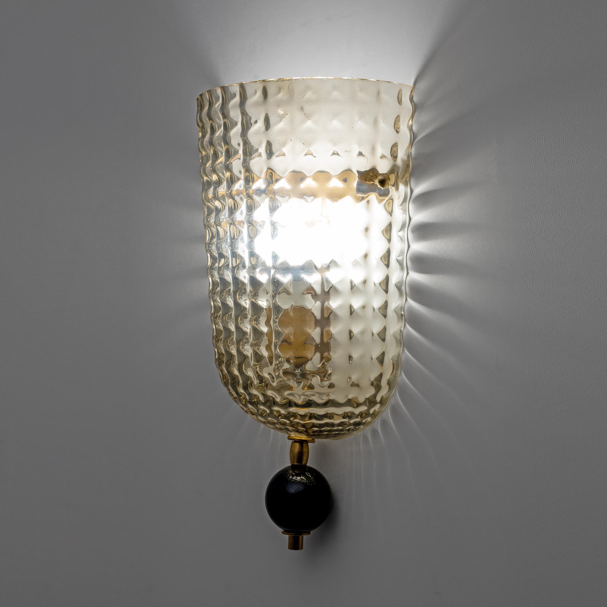 Coppia di lampade in stile Art Dèco in vetro di Murano e ottone In condizioni ottime a Puglia, Puglia