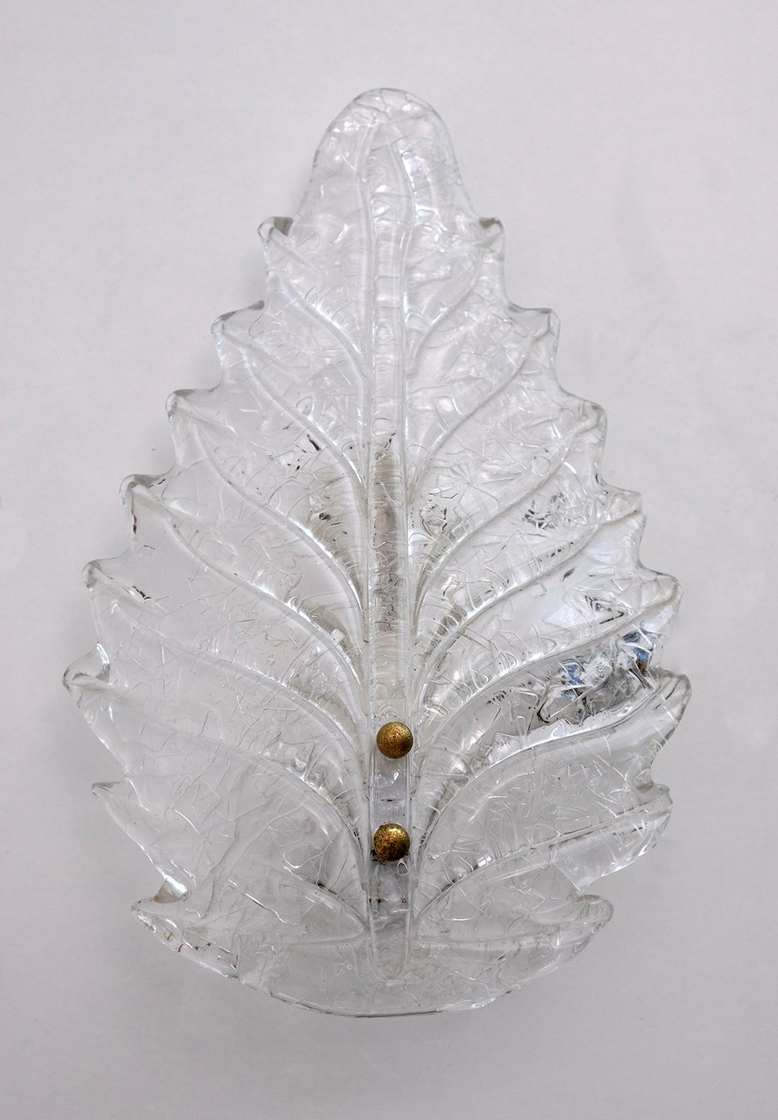 Mid-20th Century Pair of Art Deco Style Italian Murano Glass Leaf and Wall Sconces, 1950s