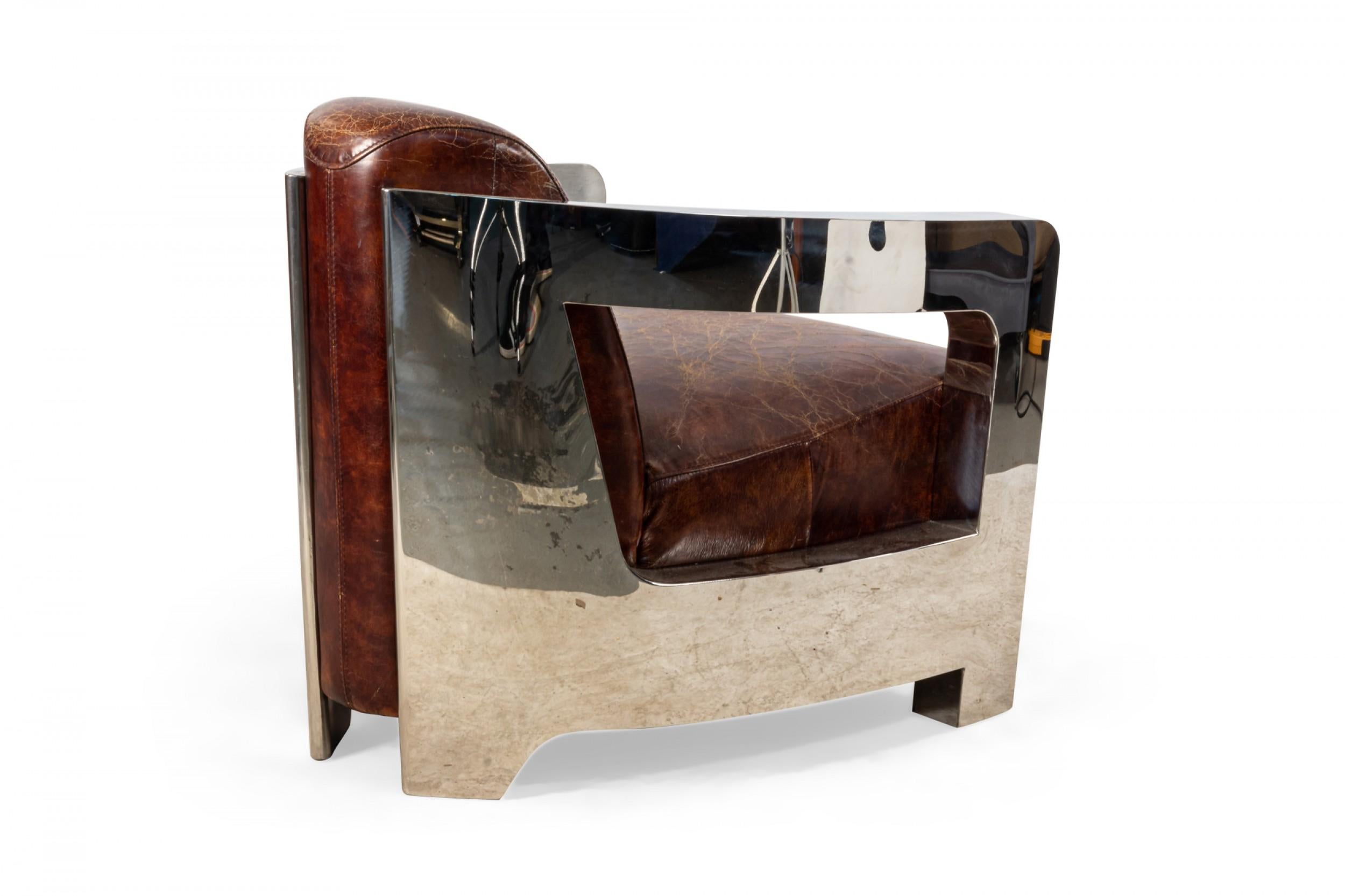 Cuir Paire de chaises longues de style Art déco en cuir et chrome en vente