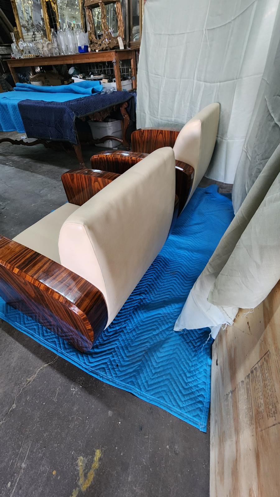 Laccato Coppia di sedie da salotto in stile Art Déco in vendita