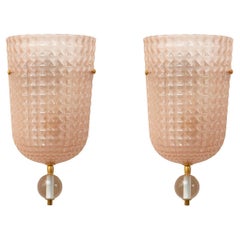 Paar Art Deco Stil Rosa Murano Glas Demilune Wall Lights, auf Lager