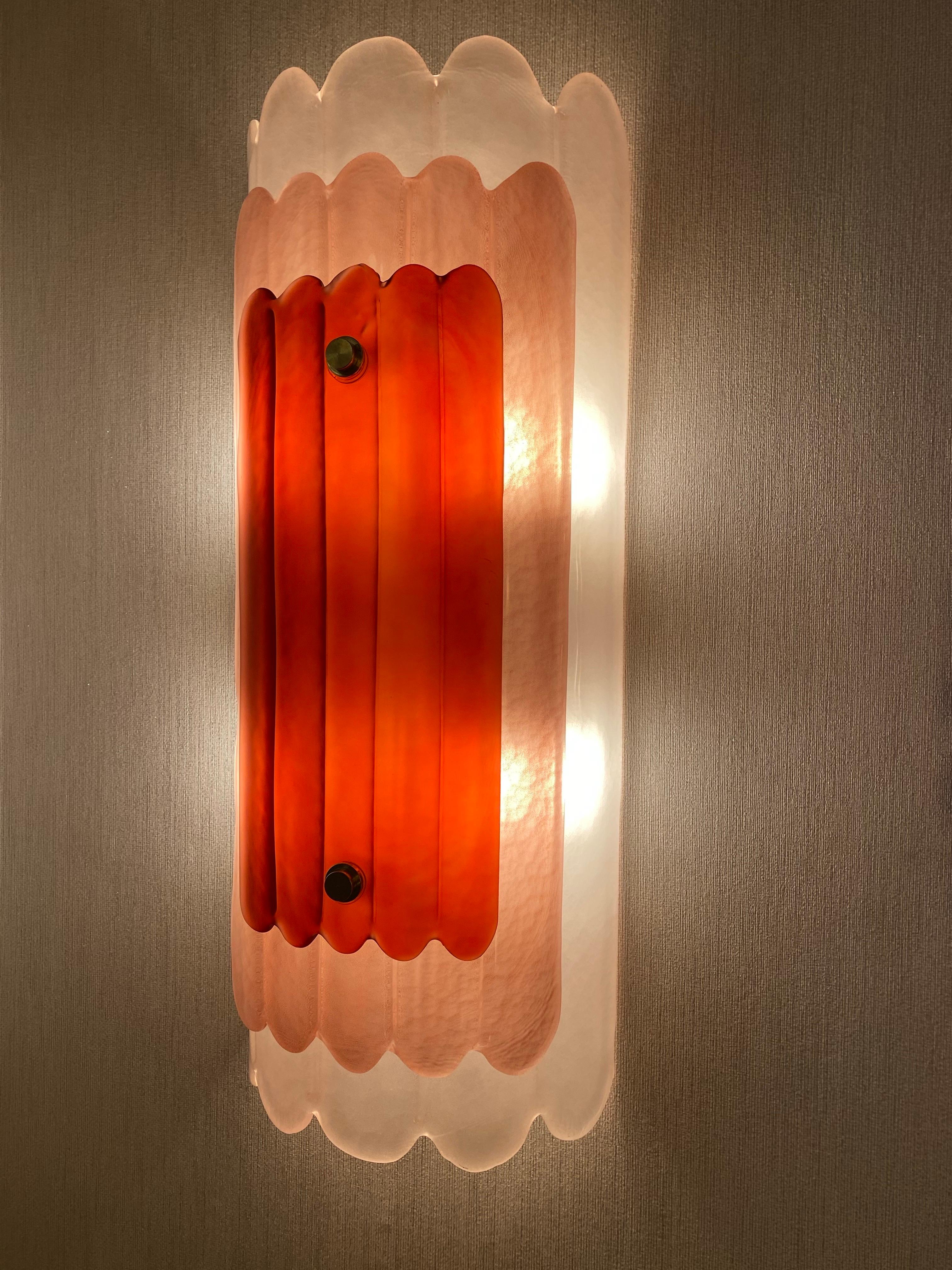 Paire d'appliques murales en verre de Murano rose de style Art Deco, en stock en vente 1