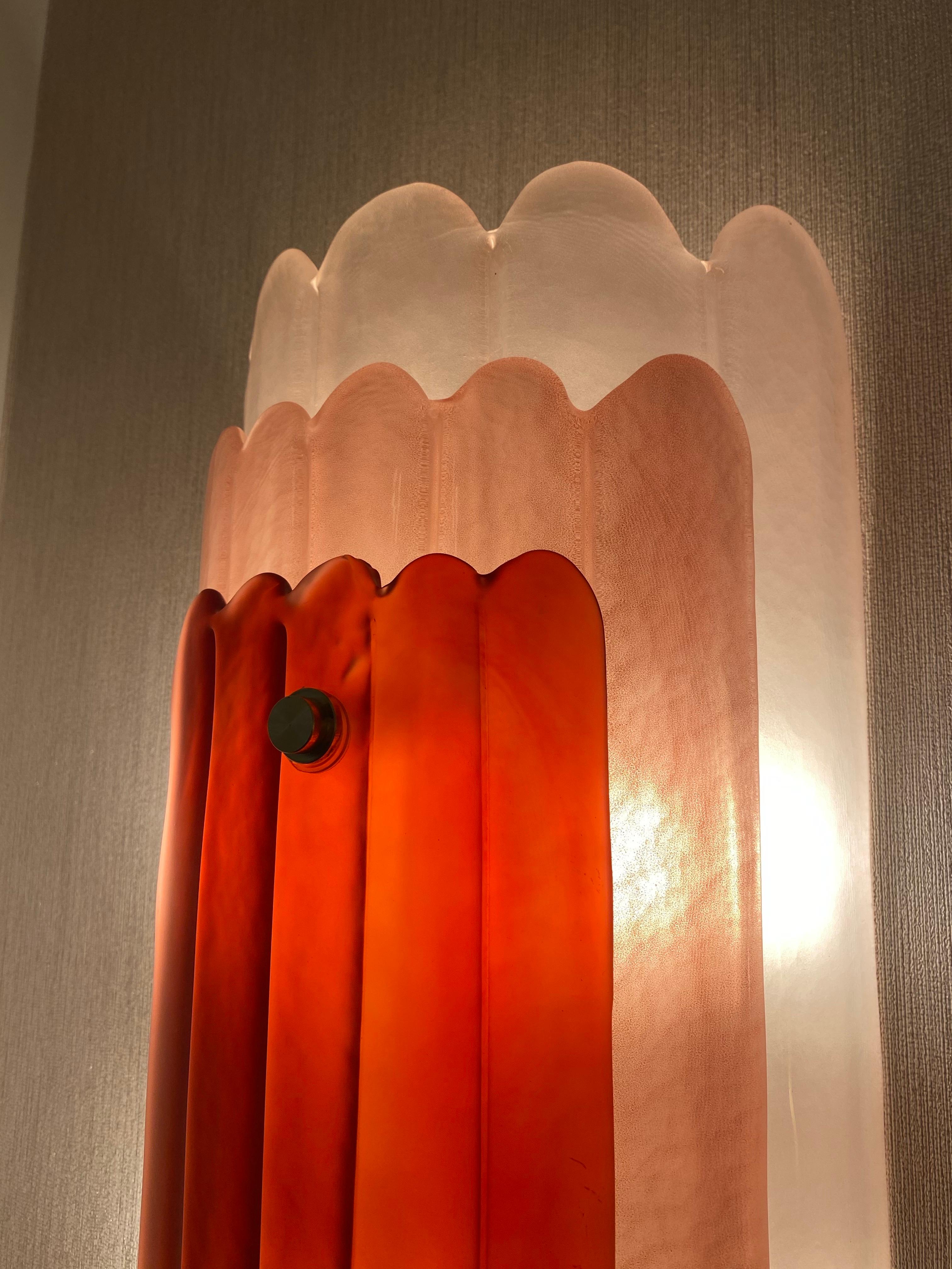Paire d'appliques murales en verre de Murano rose de style Art Deco, en stock en vente 2