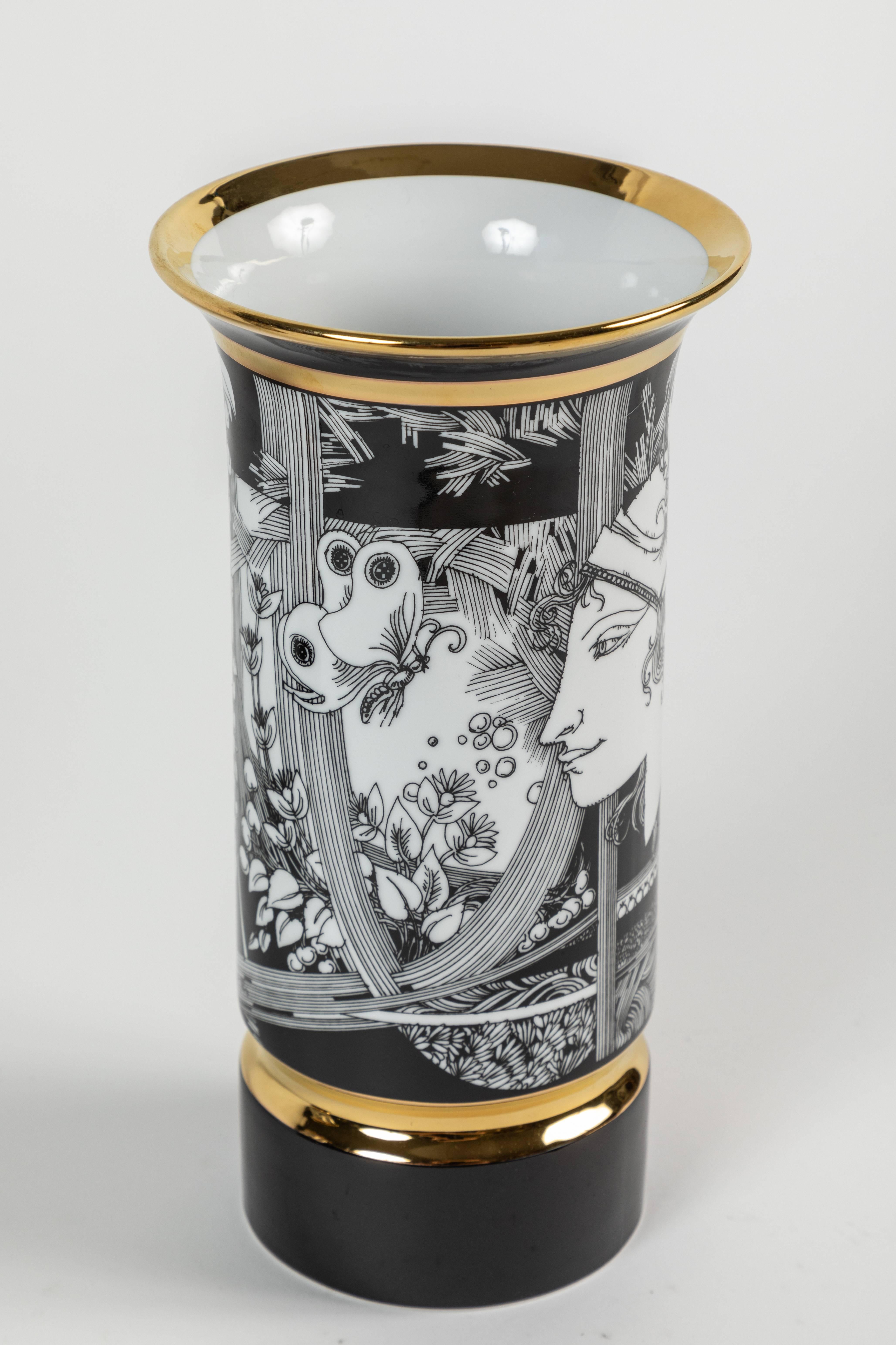 Pair of Art Deco Style Porcelain Vases by Endre Szasz for Hollóháza 3