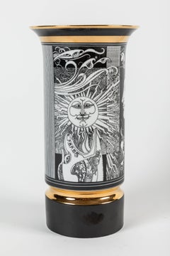 Paire de vases en porcelaine de style Art déco par Endre Szasz pour Hollóháza