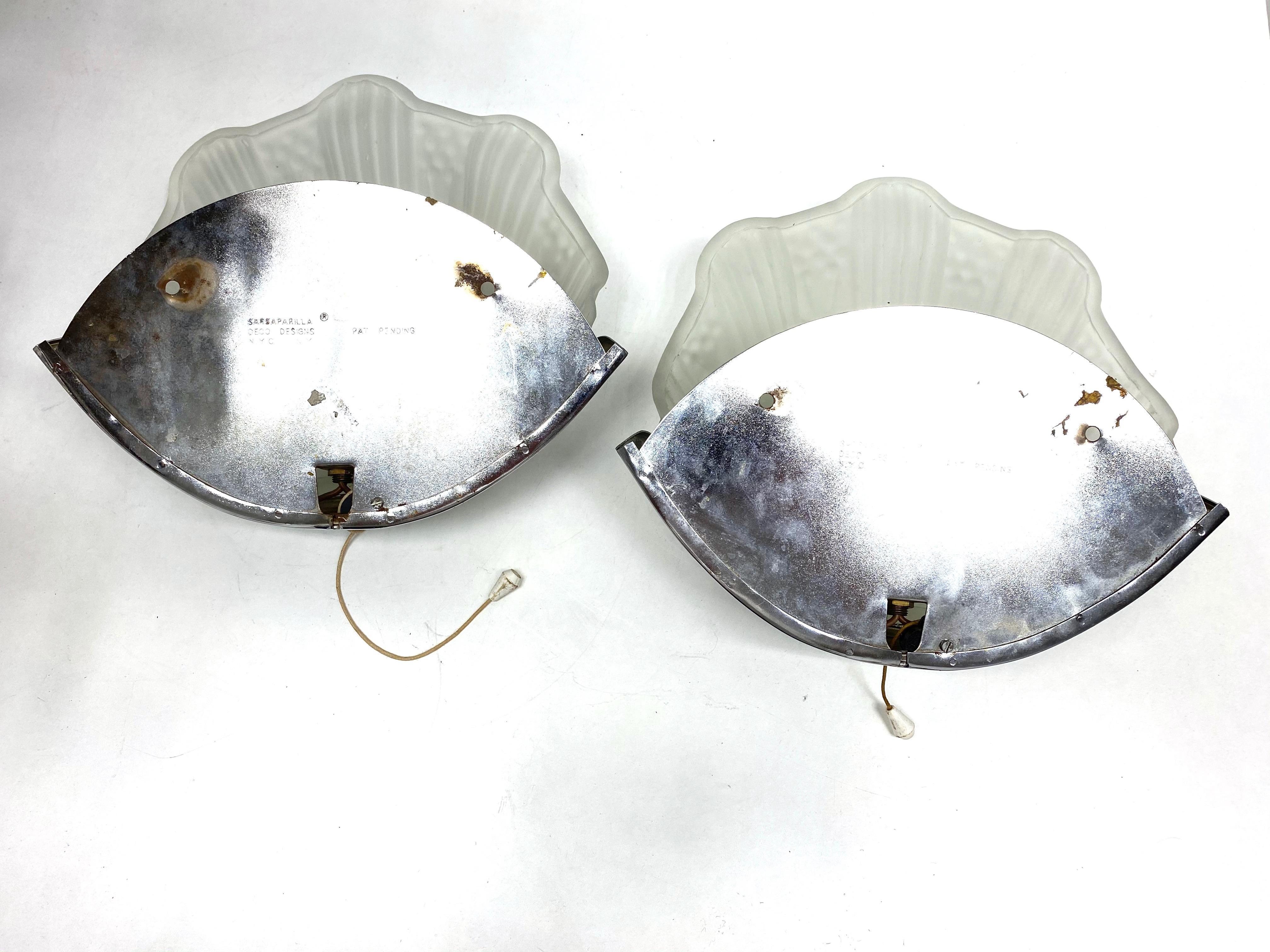 Pair of Art Deco Style Sconces with Stylised Shell Design For Sale 2