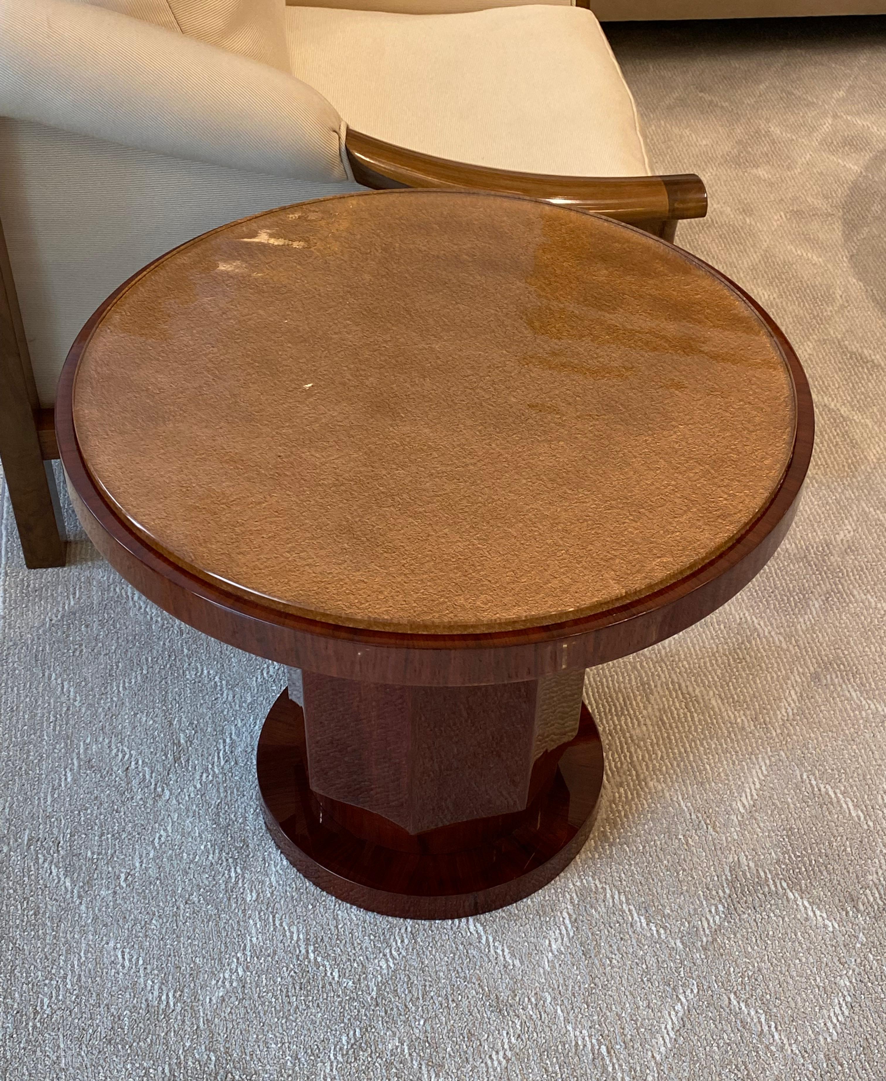 French Art Deco Style Pair of Side Tables For Sale