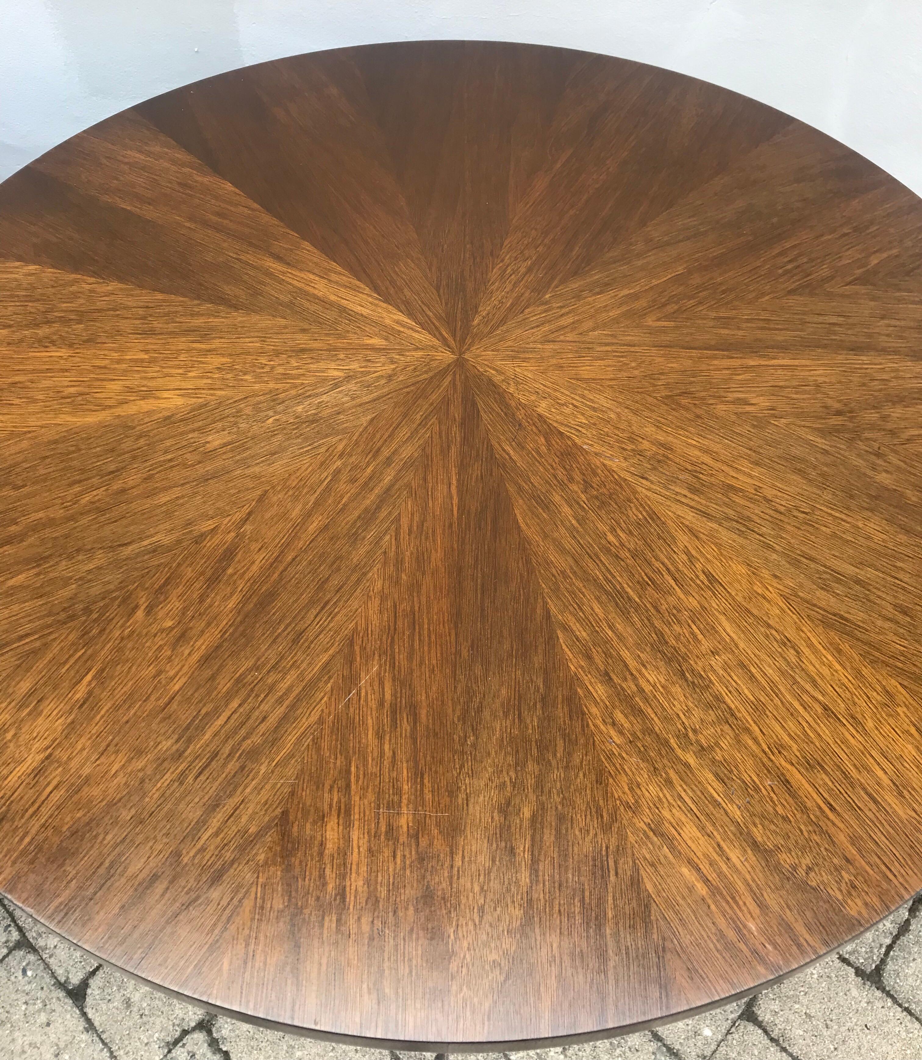Late 20th Century Pair of Art Deco Style Walnut Round Side Tables 