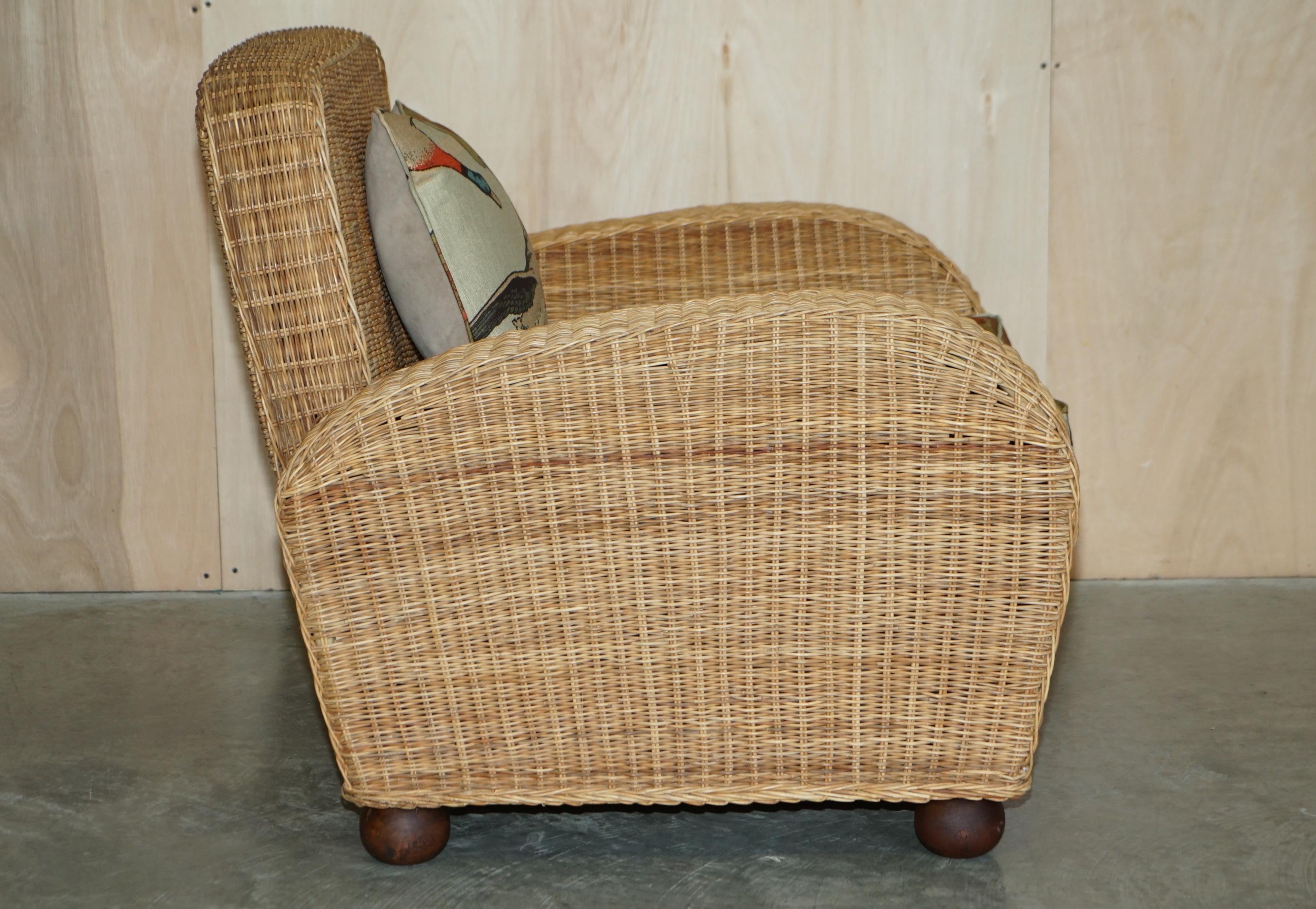 PAIR OF ART DECO STYLE WICKER CLUB ARMCHAIRS WiTH MULBERRY FLYING DUCKS CUSHIONS For Sale 10