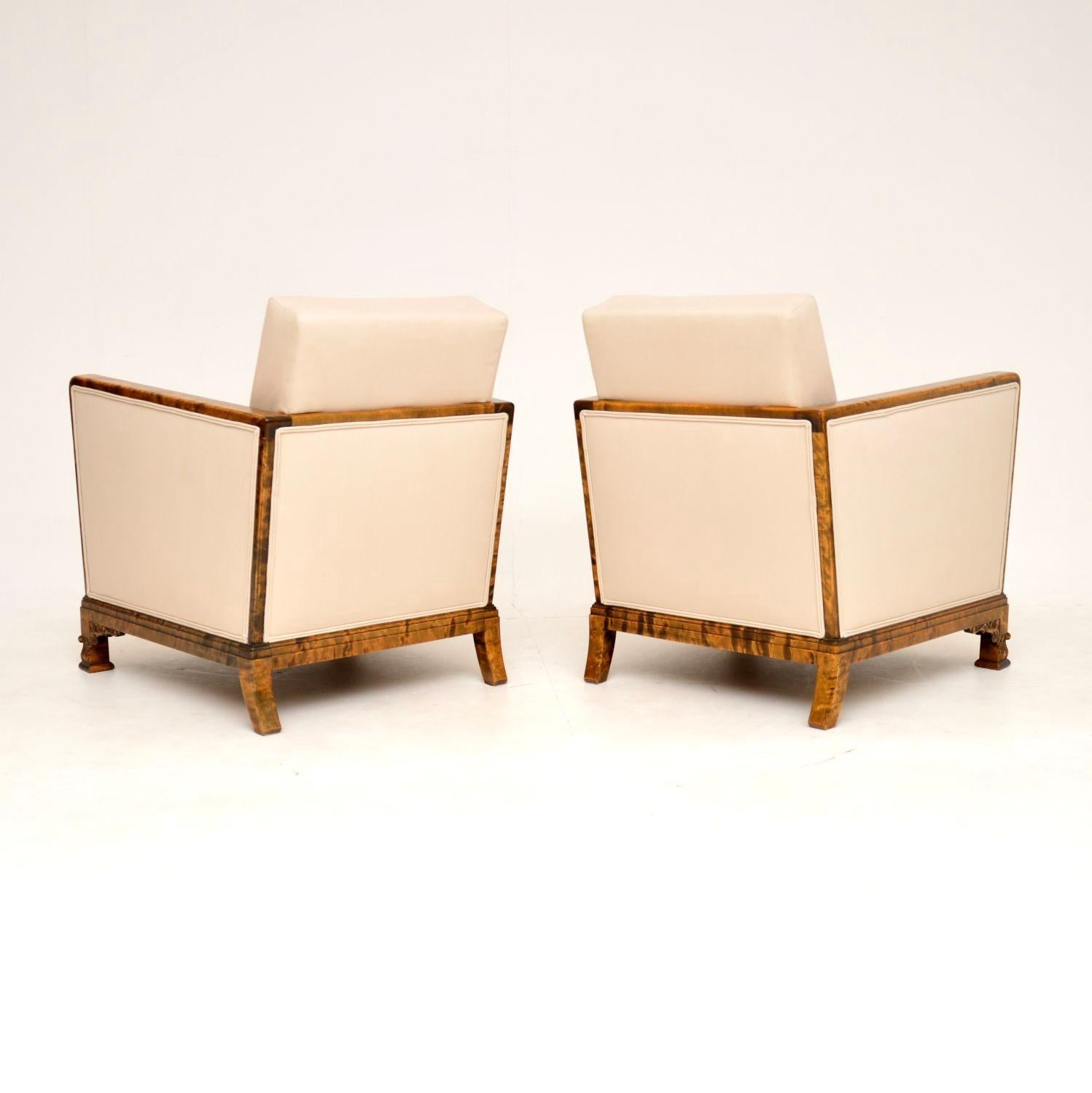 Early 20th Century Pair of Art Deco Swedish Satin Birch Armchairs For Sale