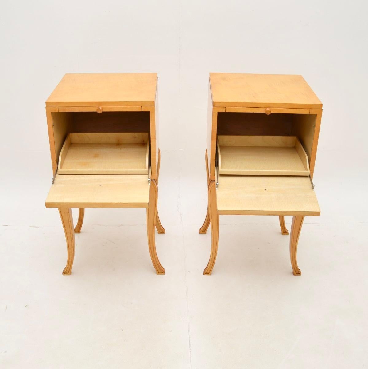 British Pair of Art Deco Sycamore Bedside Cabinets by Hille