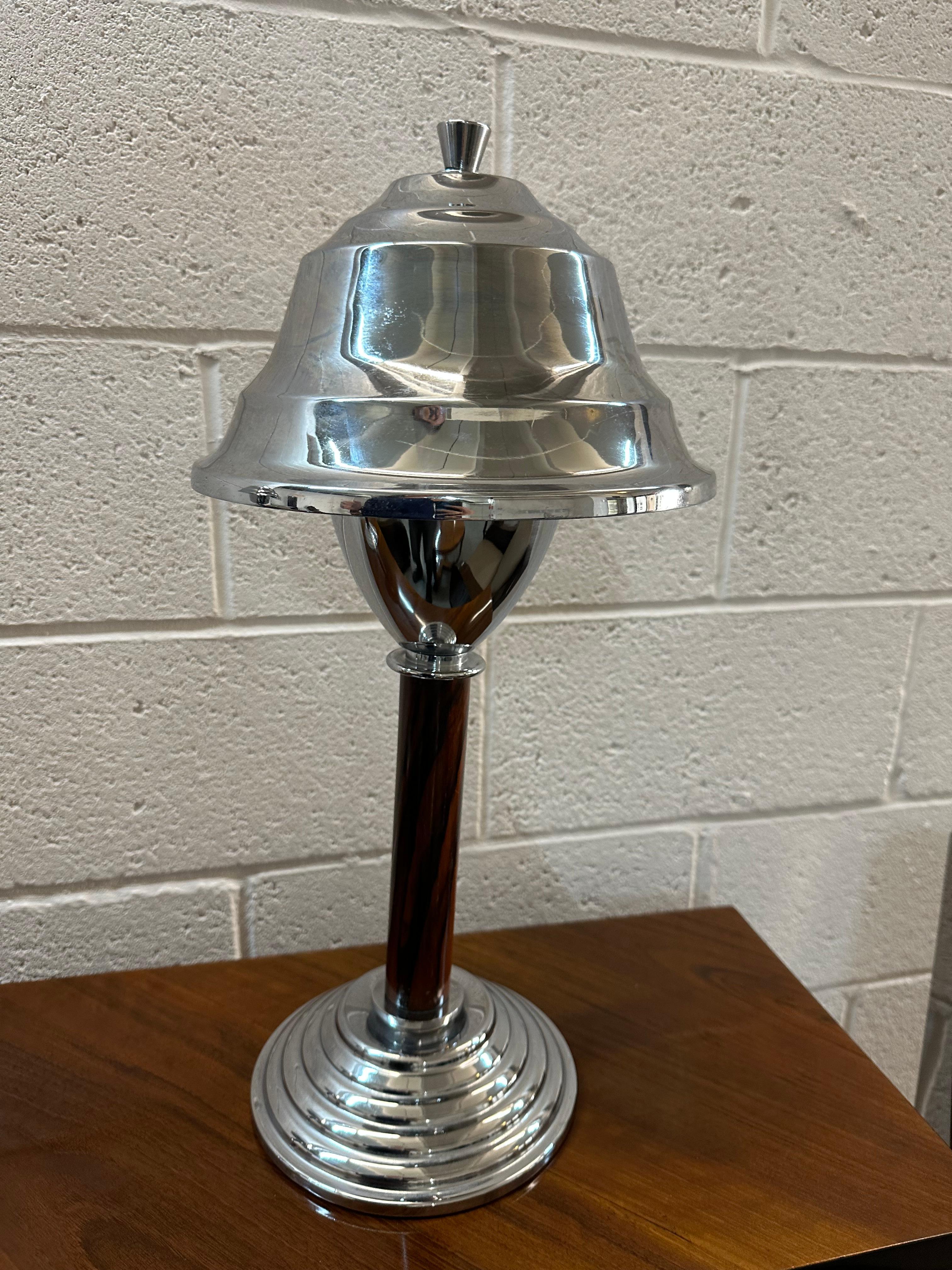 Pair of Art Deco Table Lamp in wood and chrome, 1920 For Sale 9