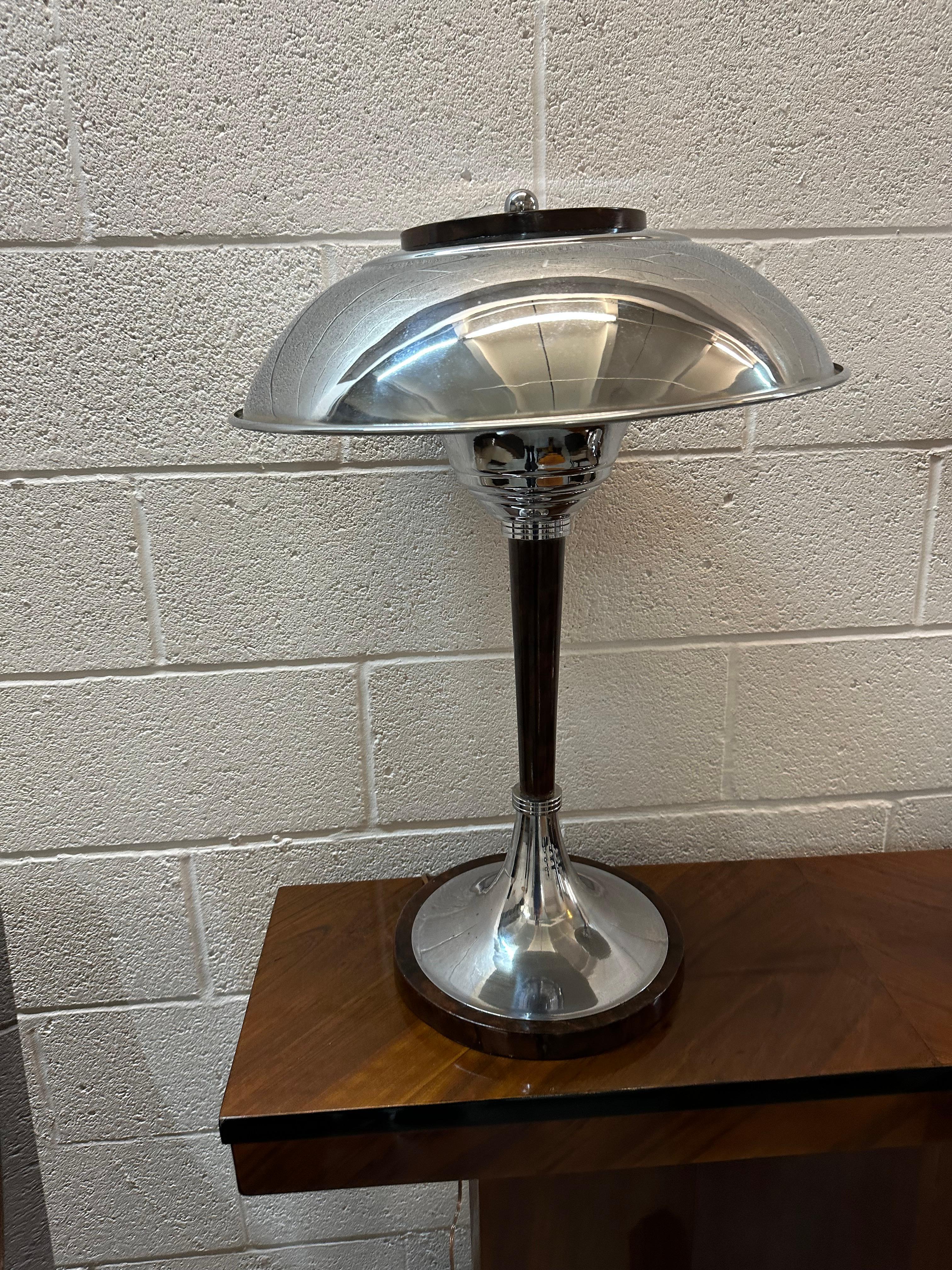Pair of Art Deco Table Lamp in wood and chrome, 1920, France For Sale 3