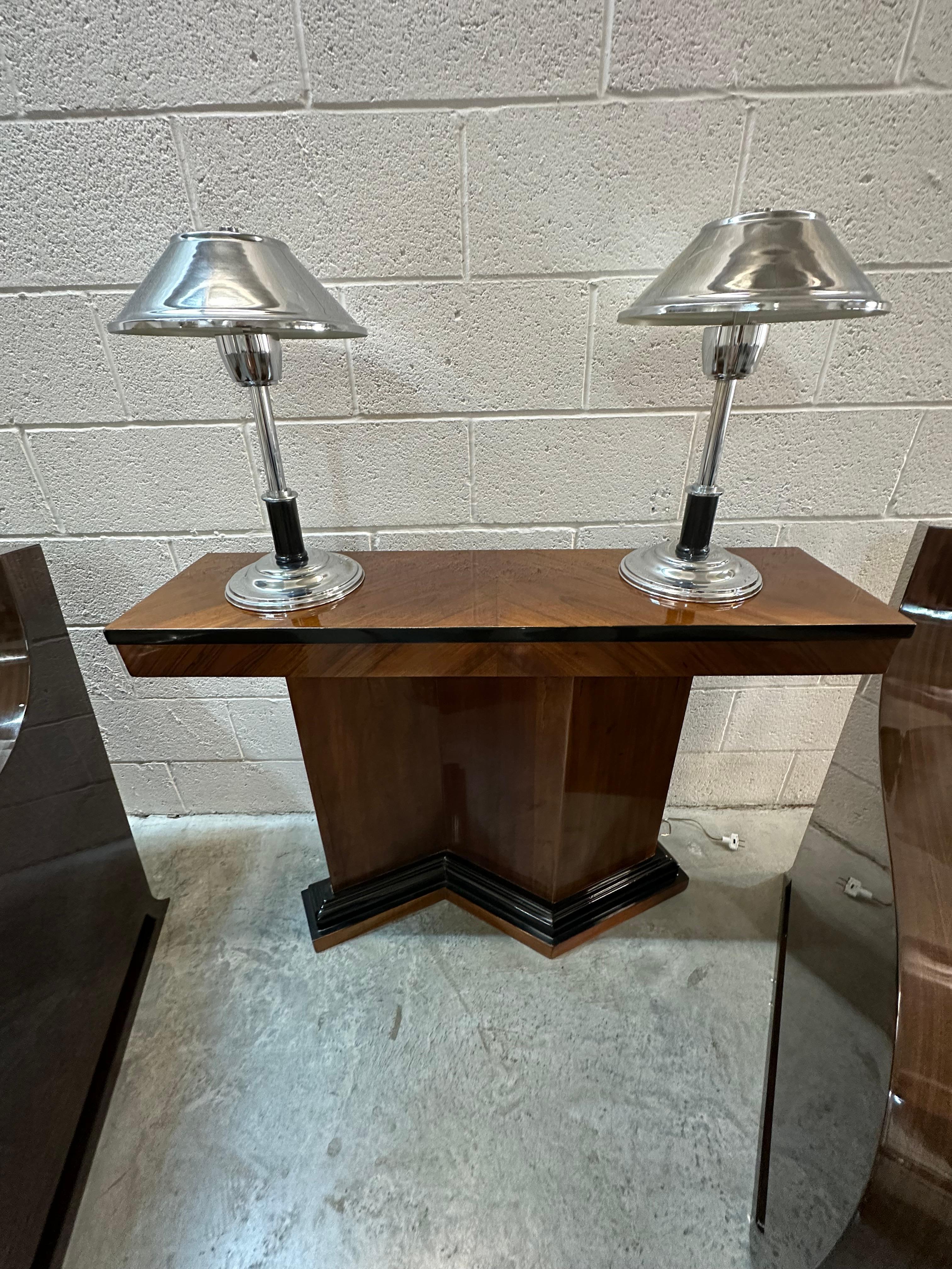 Paire de lampes de bureau Art Déco en bois et chrome, 1930 en vente 1