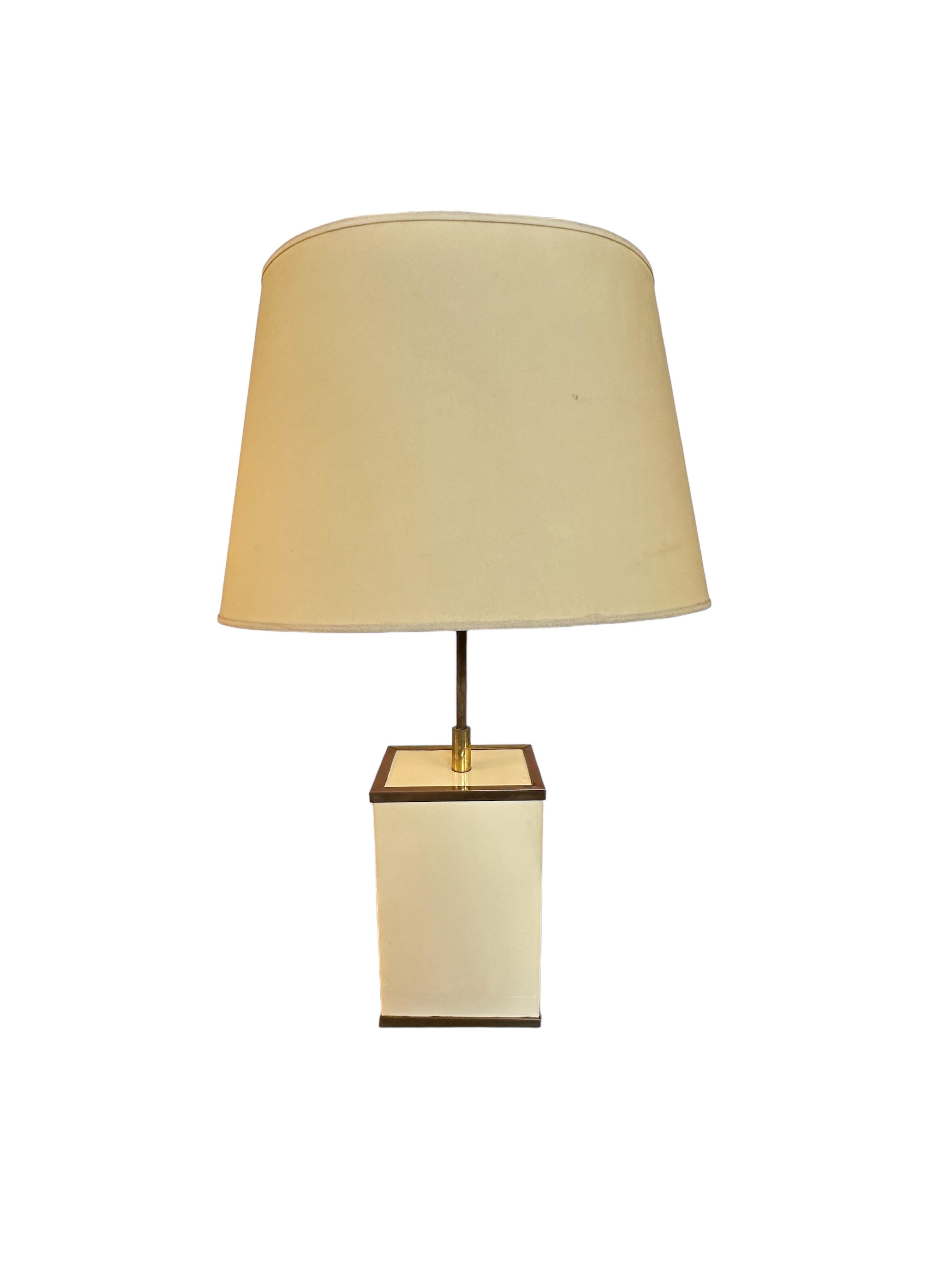 Paire de lampes de table Art déco en bronze, France, 1940 en vente 10