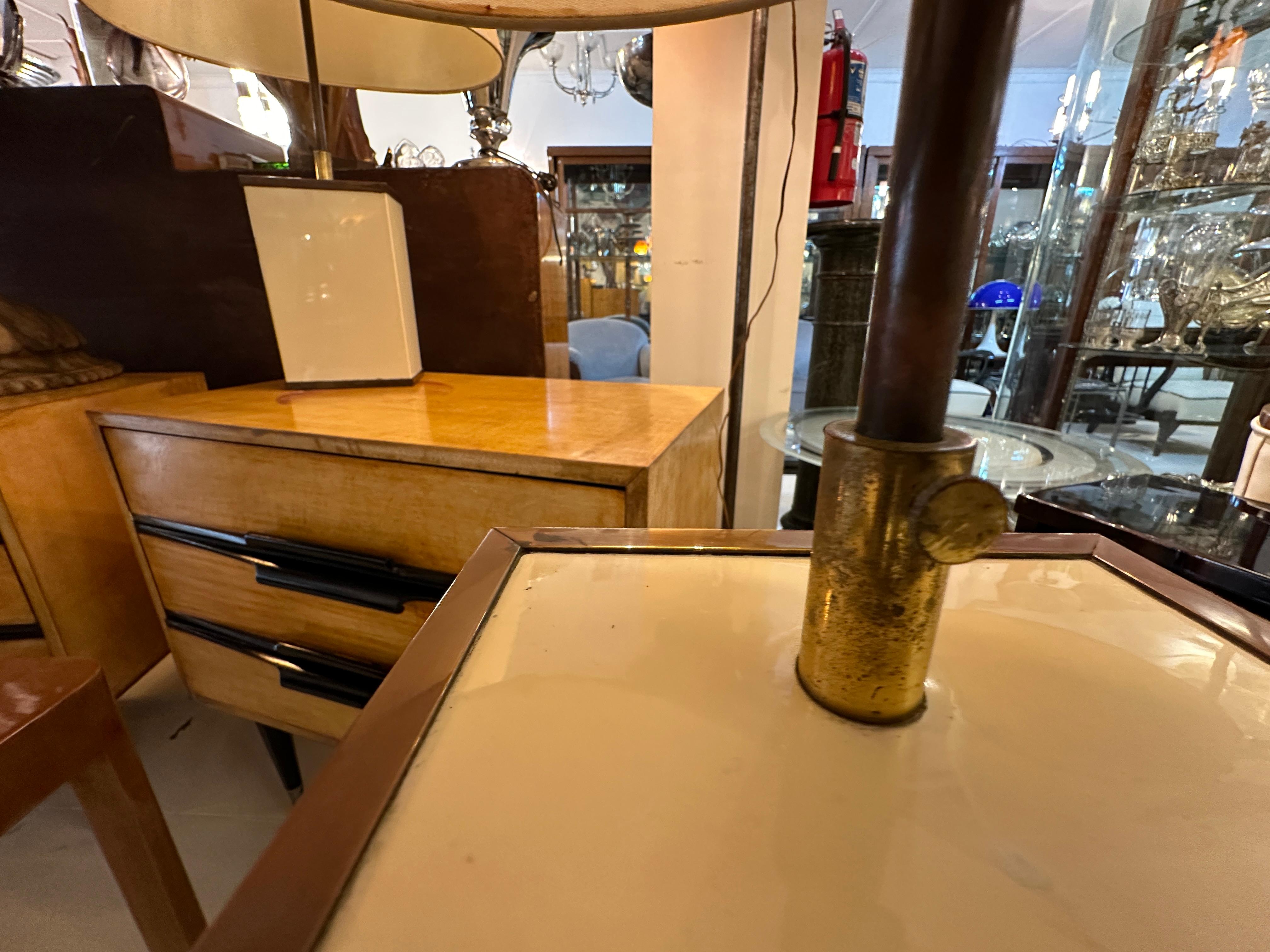 Paire de lampes de table Art déco en bronze, France, 1940 en vente 3
