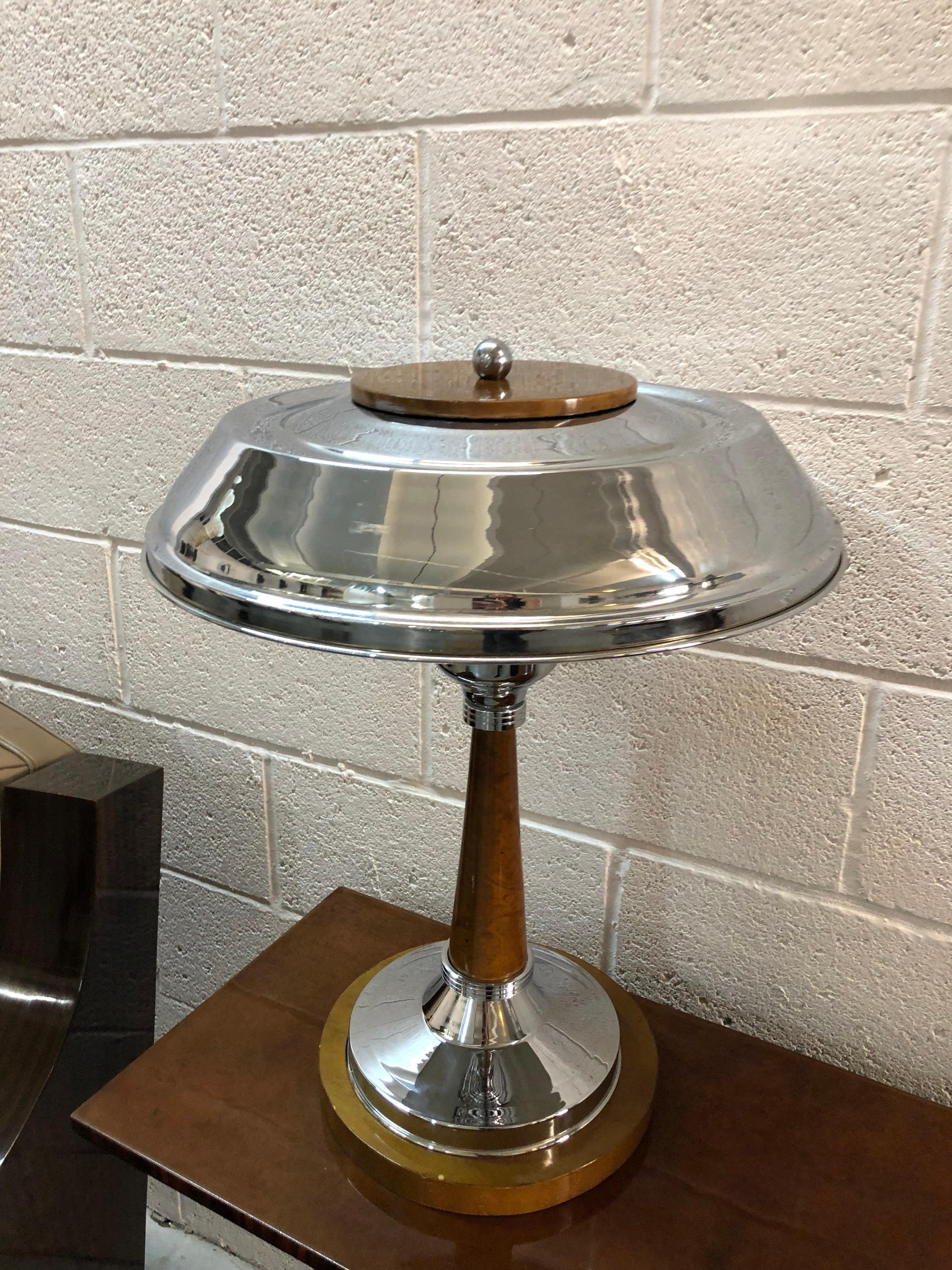 Pair of Art Deco Table Lamps in wood and chrome, 1920, France For Sale 4