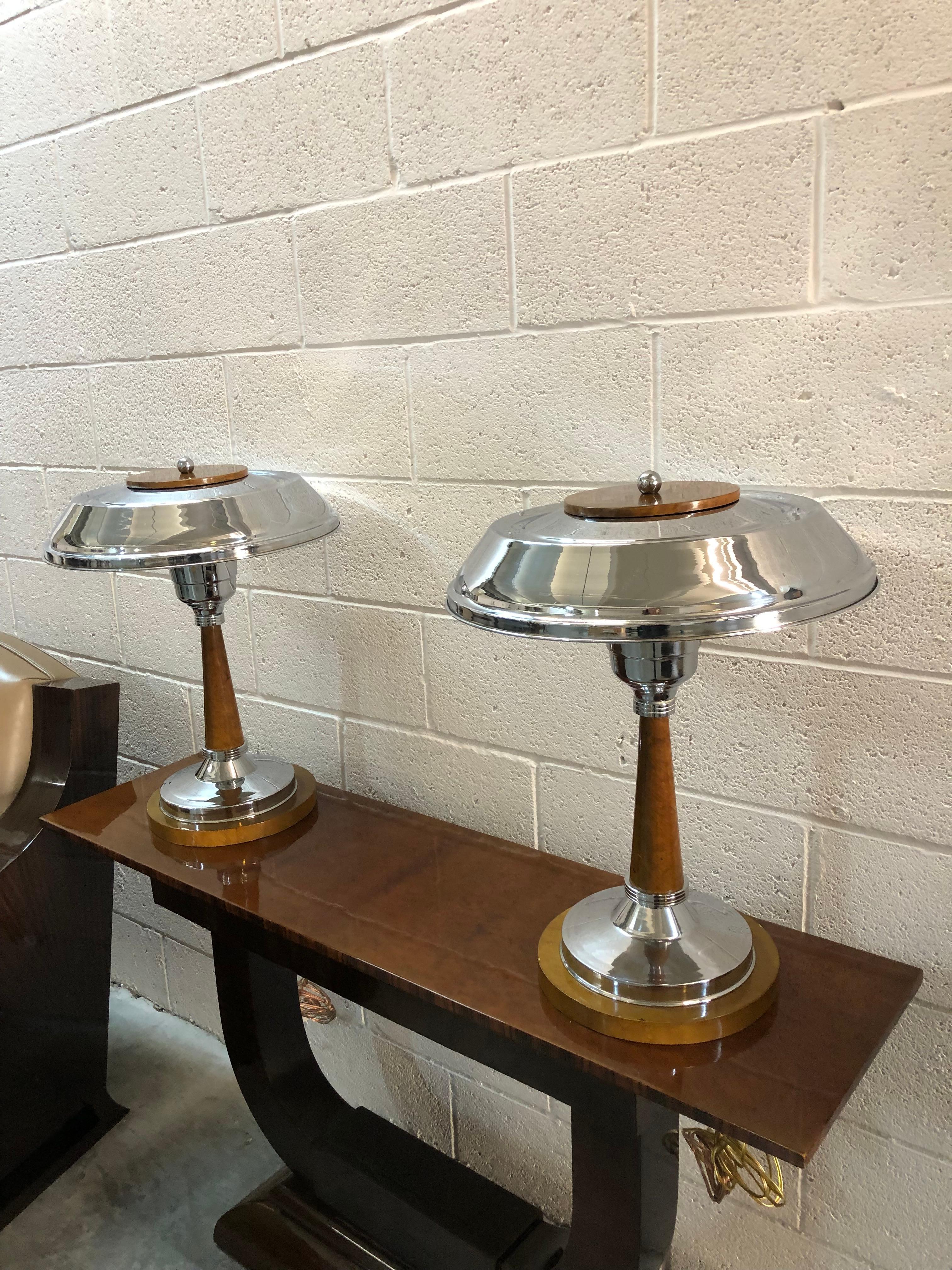 Pair of Art Deco Table Lamps in wood and chrome, 1920, France For Sale 3