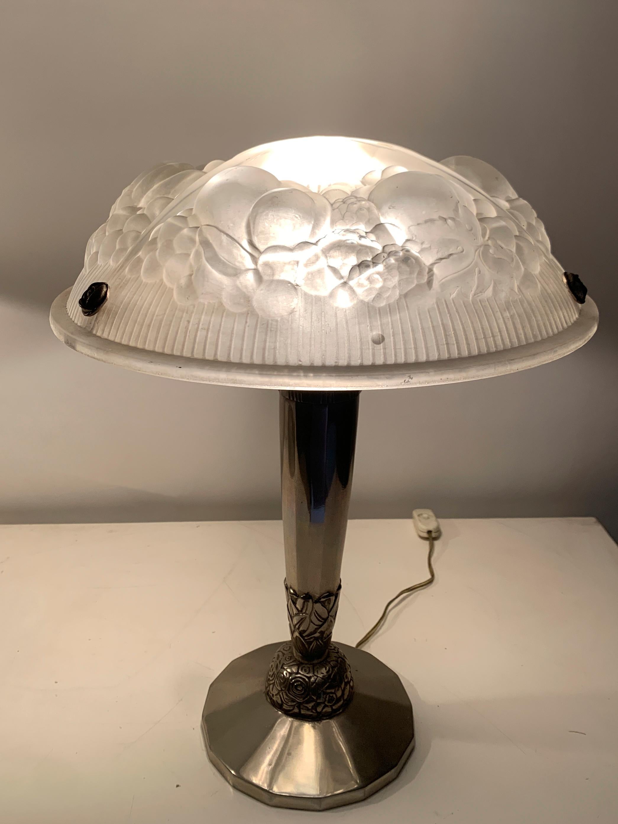 Pareja de lámparas de mesa Art Déco, firmadas por Muller Frères Luneville en venta 3