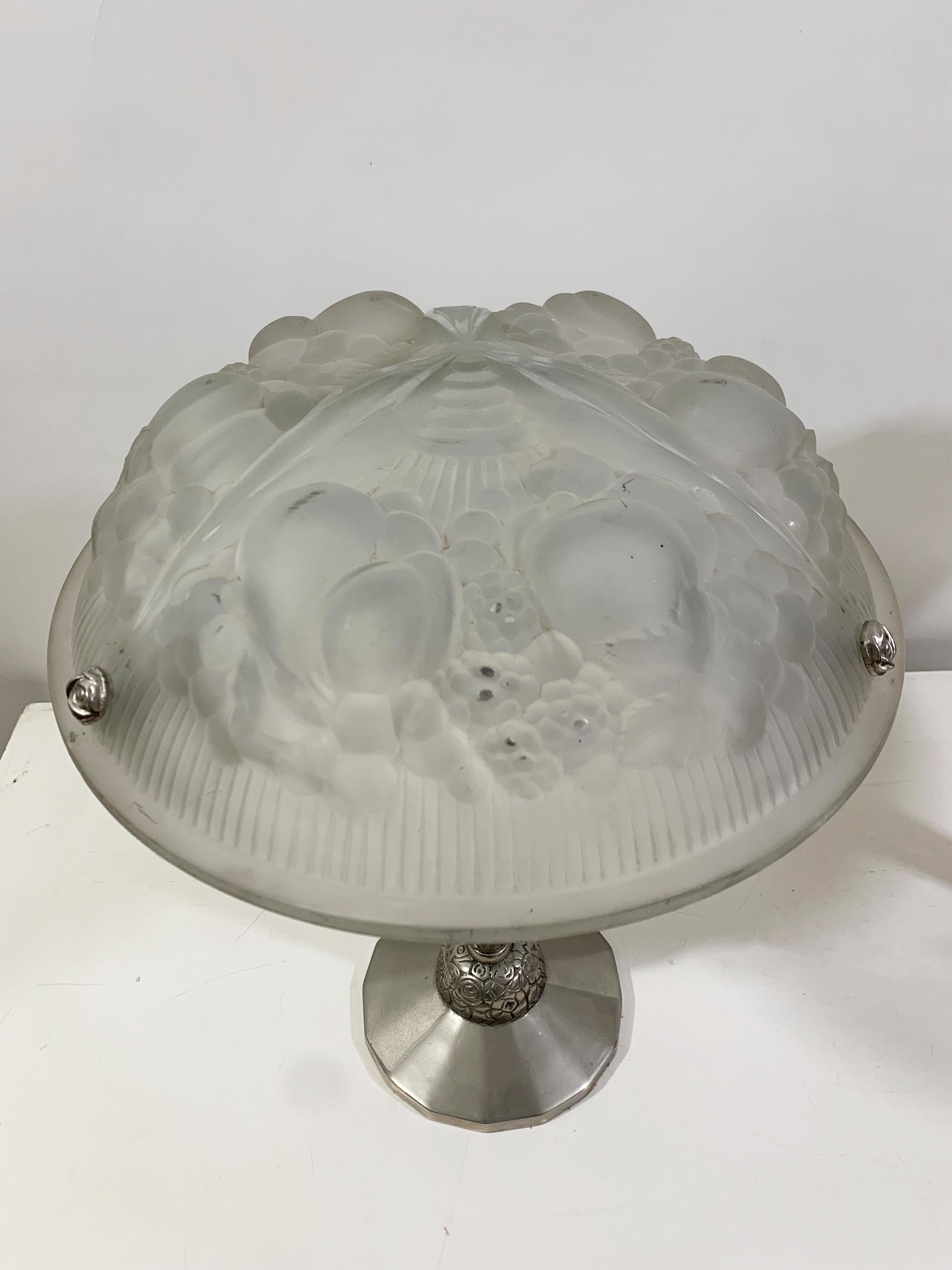Pareja de lámparas de mesa Art Déco, firmadas por Muller Frères Luneville Art Decó en venta