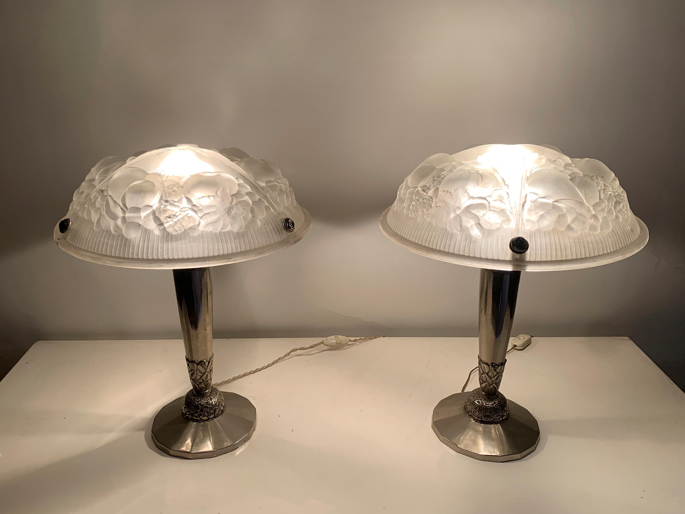 Pareja de lámparas de mesa Art Déco, firmadas por Muller Frères Luneville en venta 1