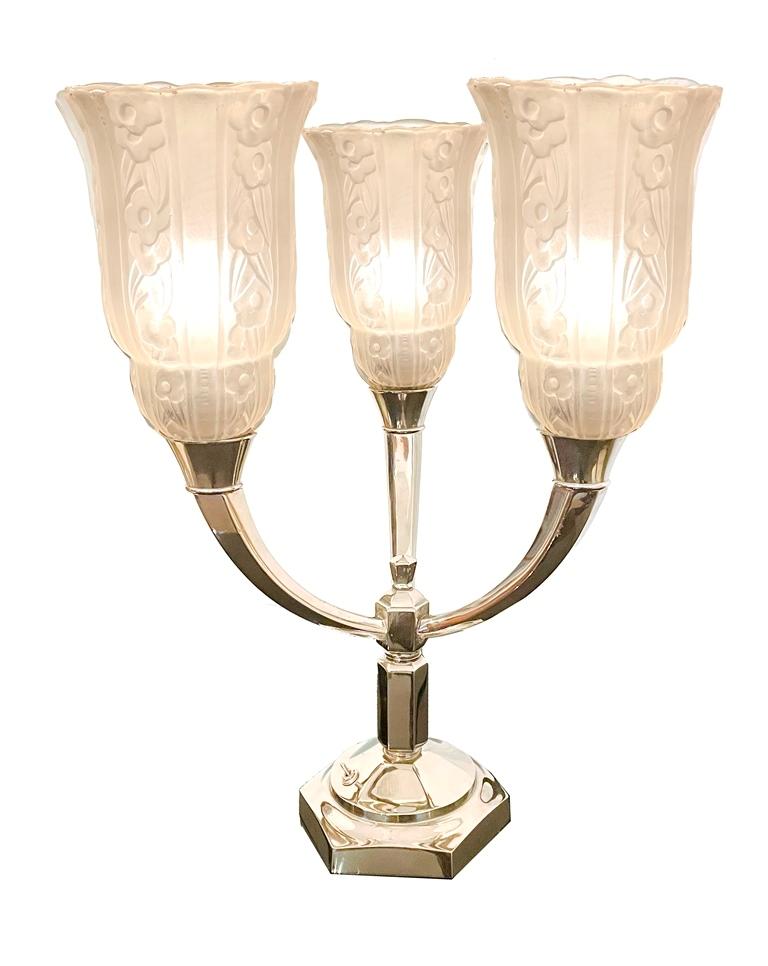 Pareja de lámparas de mesa Art Decó , firmadas en Bueno estado para la venta en Wiesbaden, DE