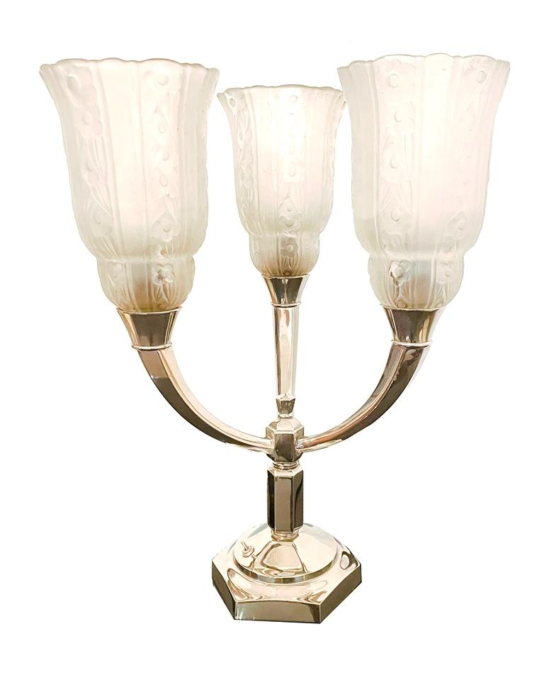 Pareja de lámparas de mesa Art Decó , firmadas mediados del siglo XX en venta