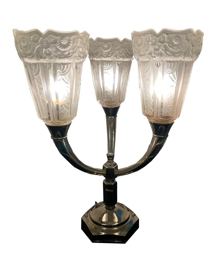 Pareja de lámparas de mesa Art Decó , firmadas Bronce en venta