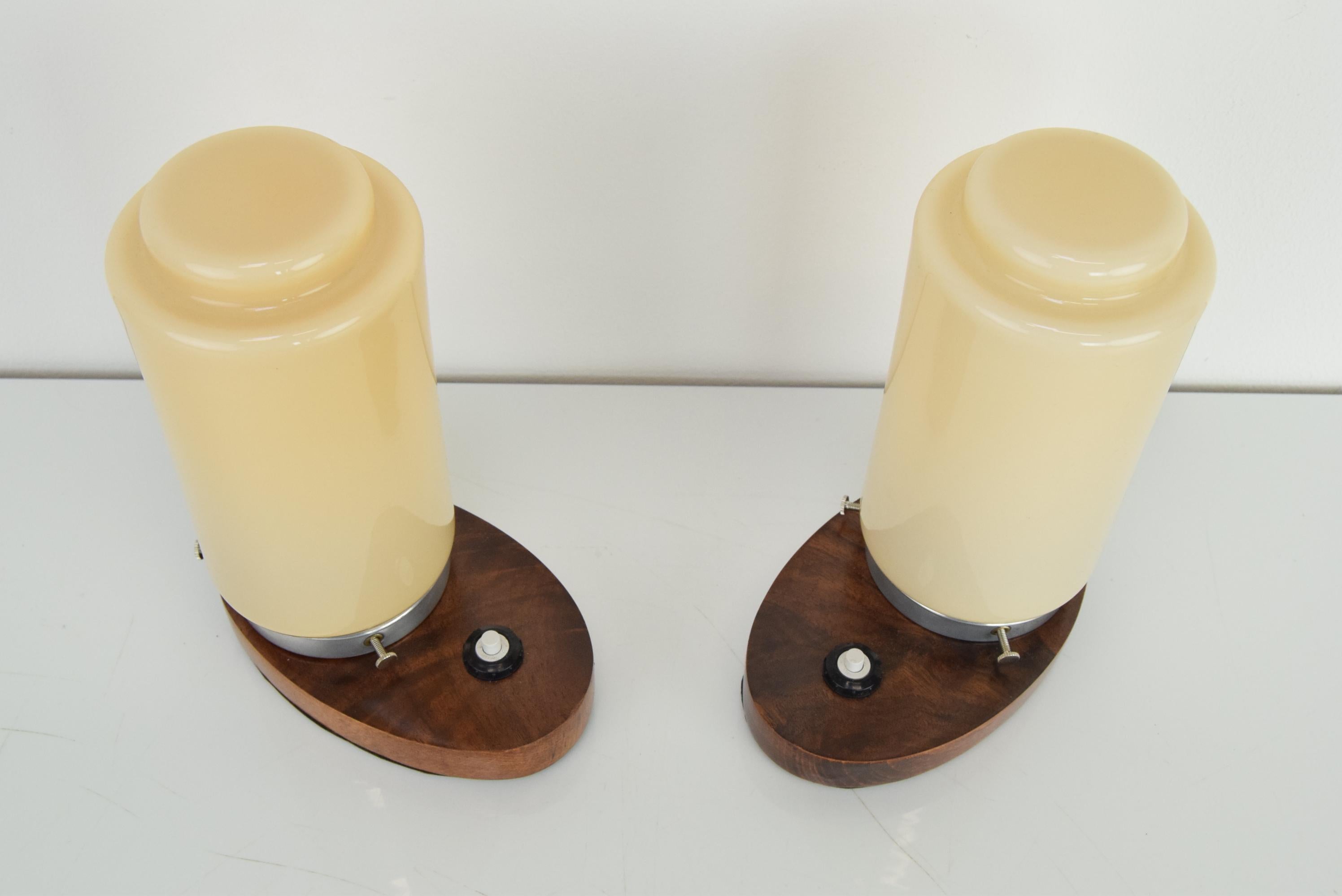 Mid-20th Century Pair of Art Deco Table Lamps, 1930s 