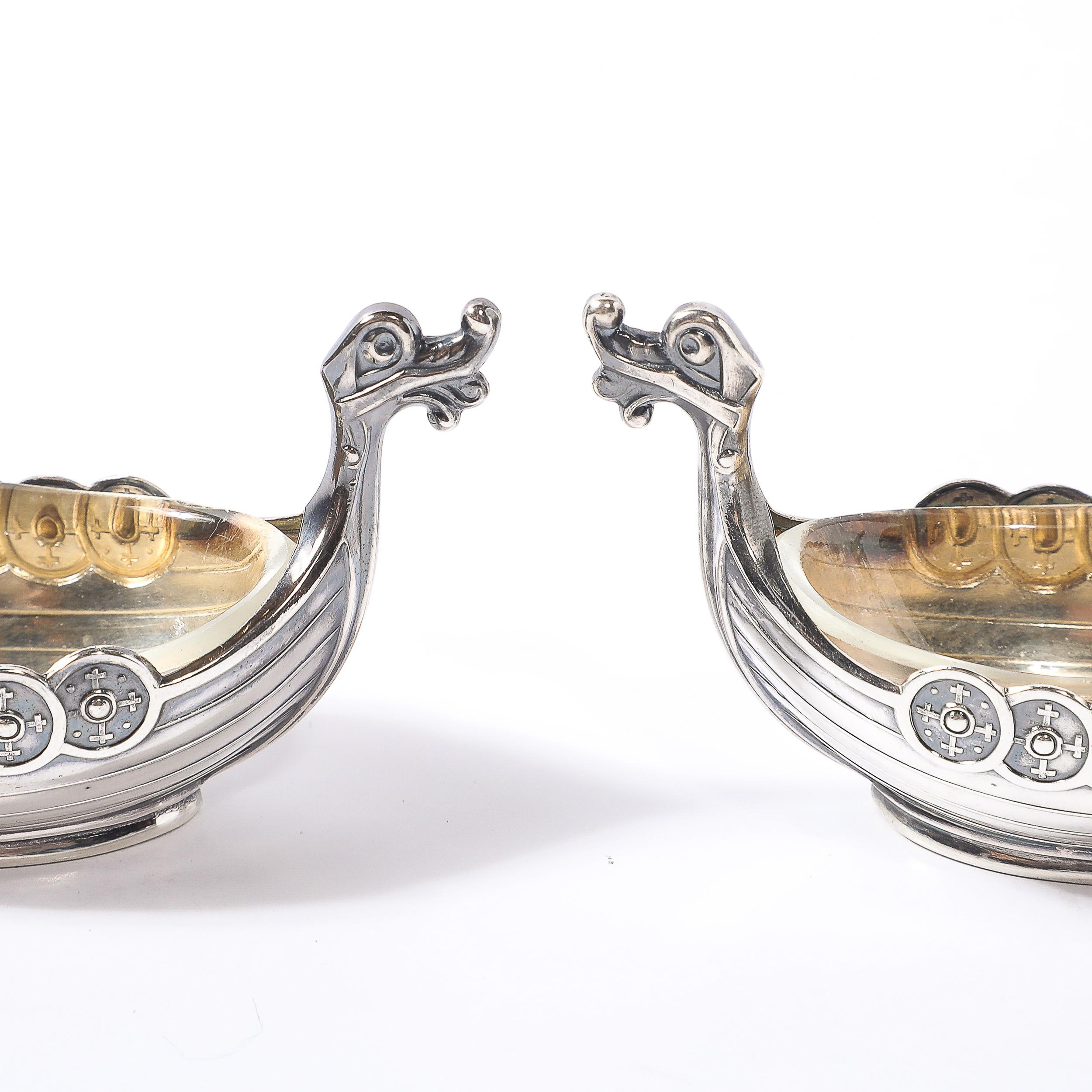 Paire de salières Art Déco Theodor Olsens en argent sterling pour bateau viking en vente 1