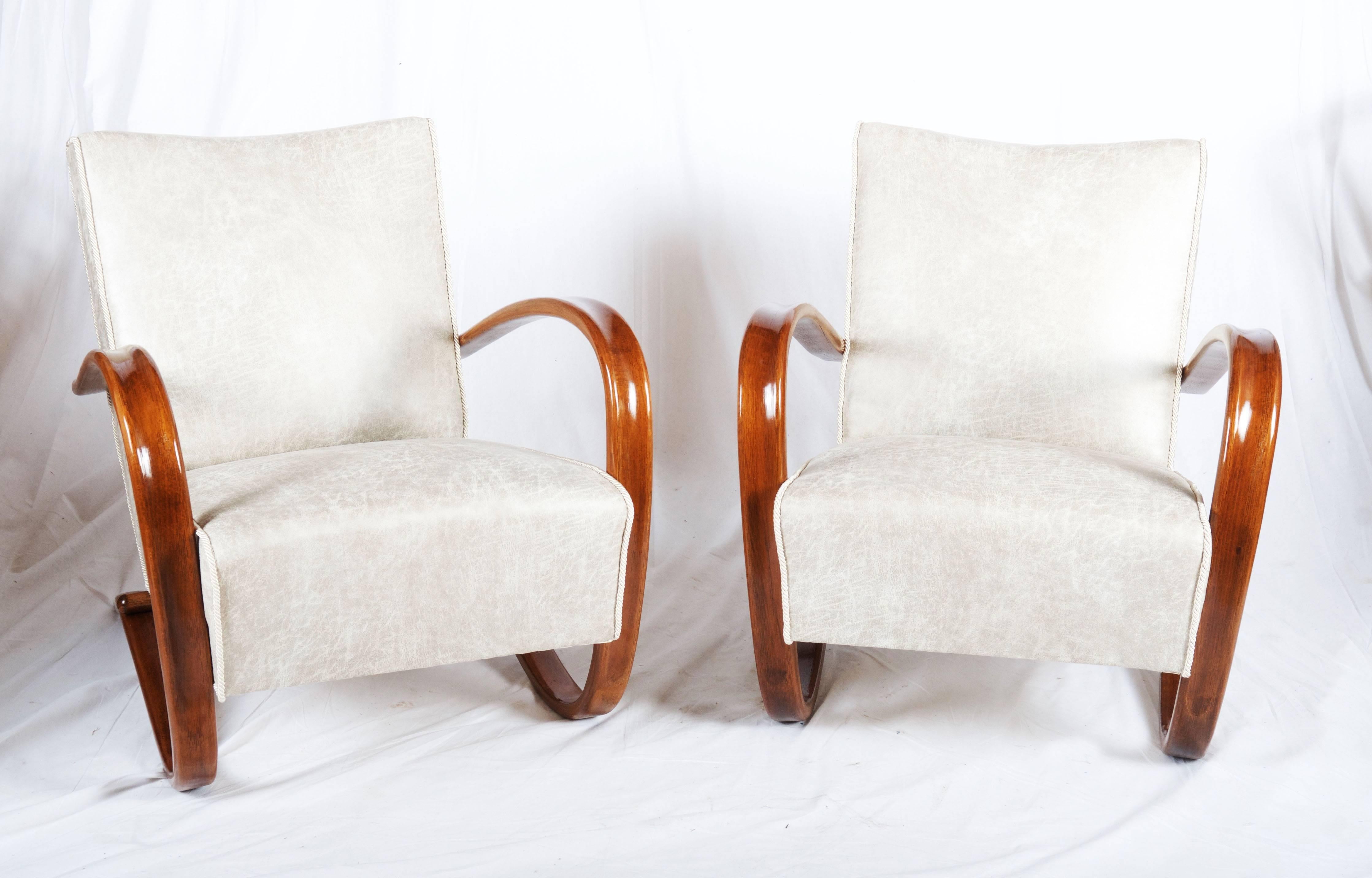 Mid-20th Century Pair of Art Deco Thonet H269 Armchairs by Jindrich Halabala