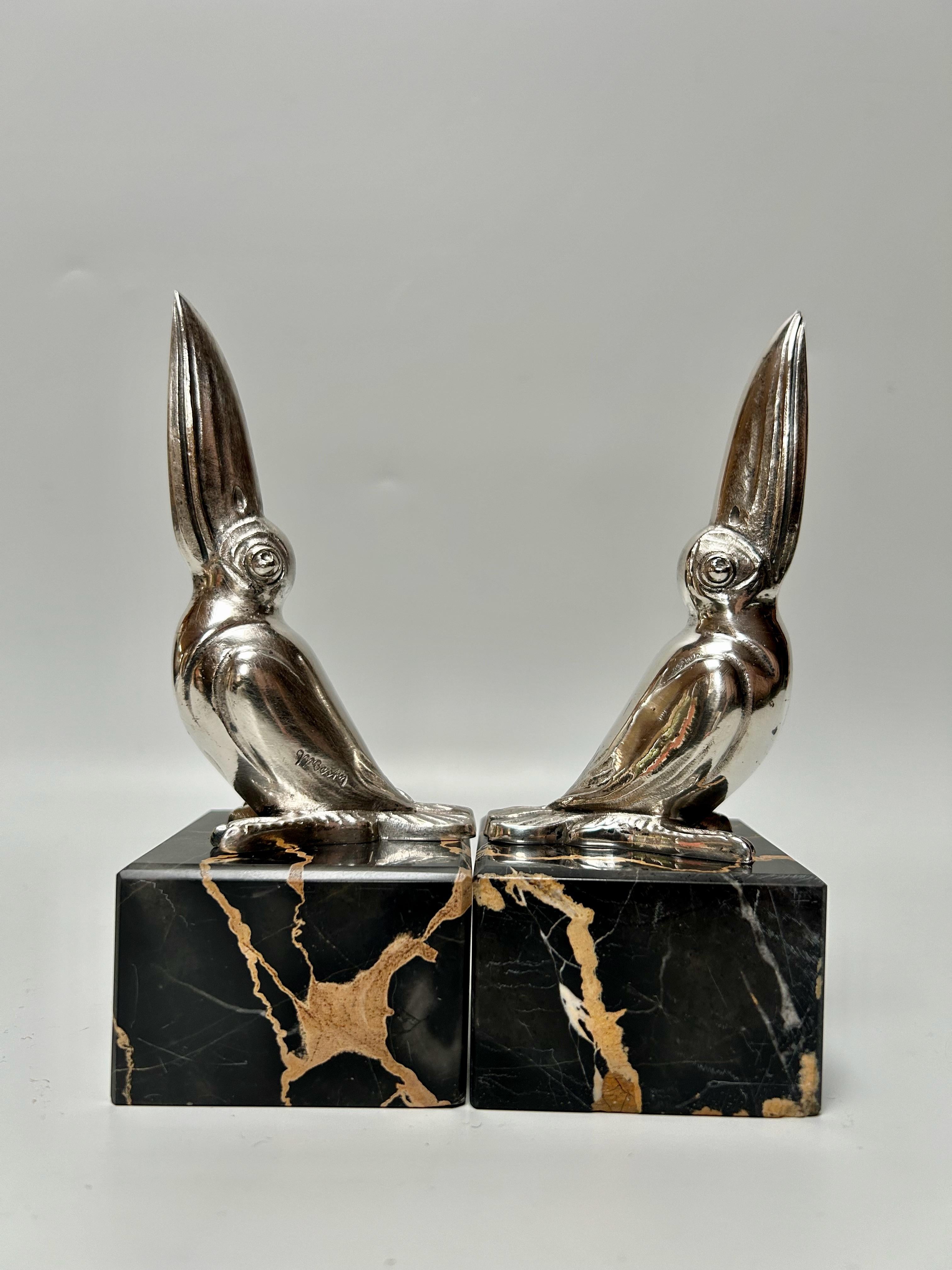 Pair of Art Deco Toucan bookends Signed M. Bertin In Excellent Condition In NANTES, FR