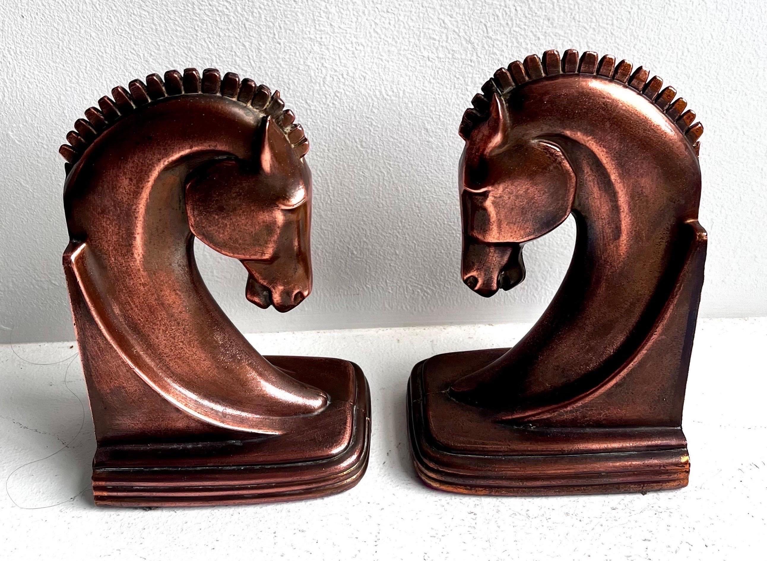 Art Déco Coppia di reggilibri Art Deco a forma di cavallo di Troia di Dodge Inc. in vendita