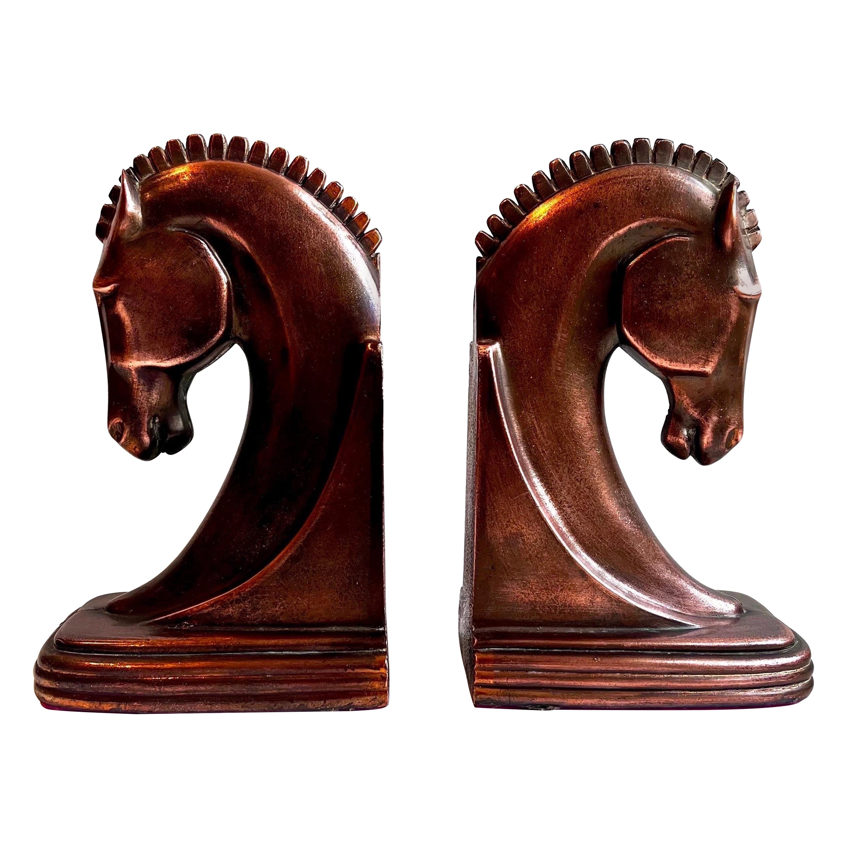 Coppia di reggilibri Art Deco a forma di cavallo di Troia di Dodge Inc. in vendita